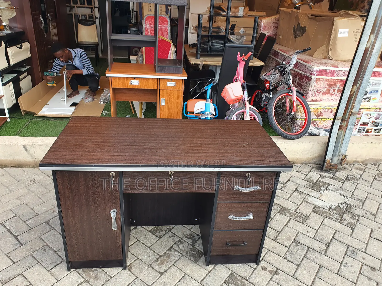 Quality 1.2m Desk Office