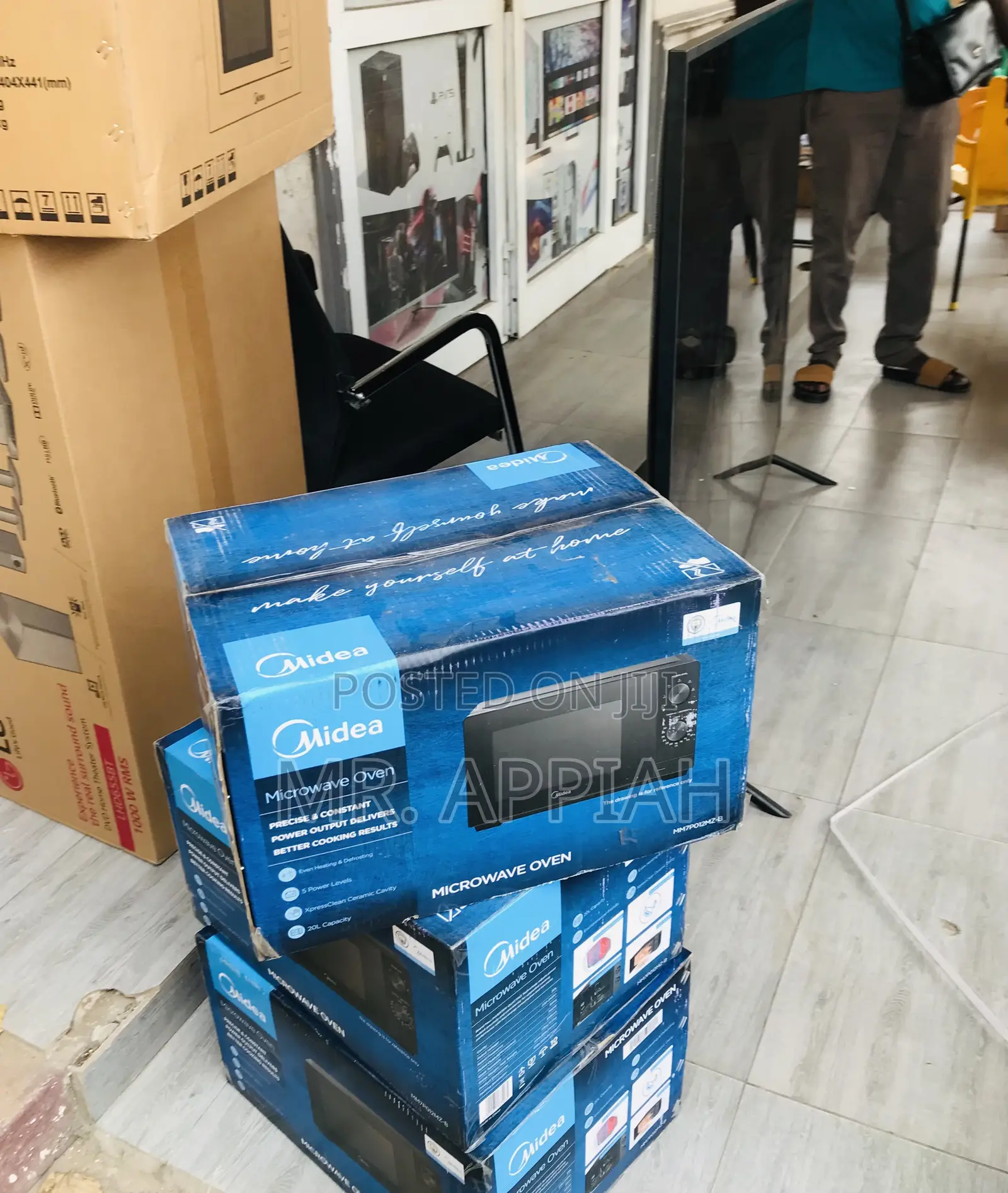 Check Out Midea 20 Liters Countertop Microwave.