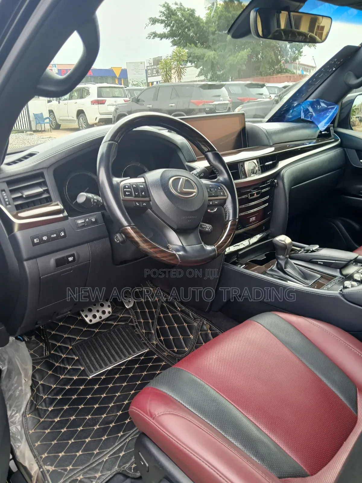 Lexus LX 570 (5 seats) AWD 2018 Black