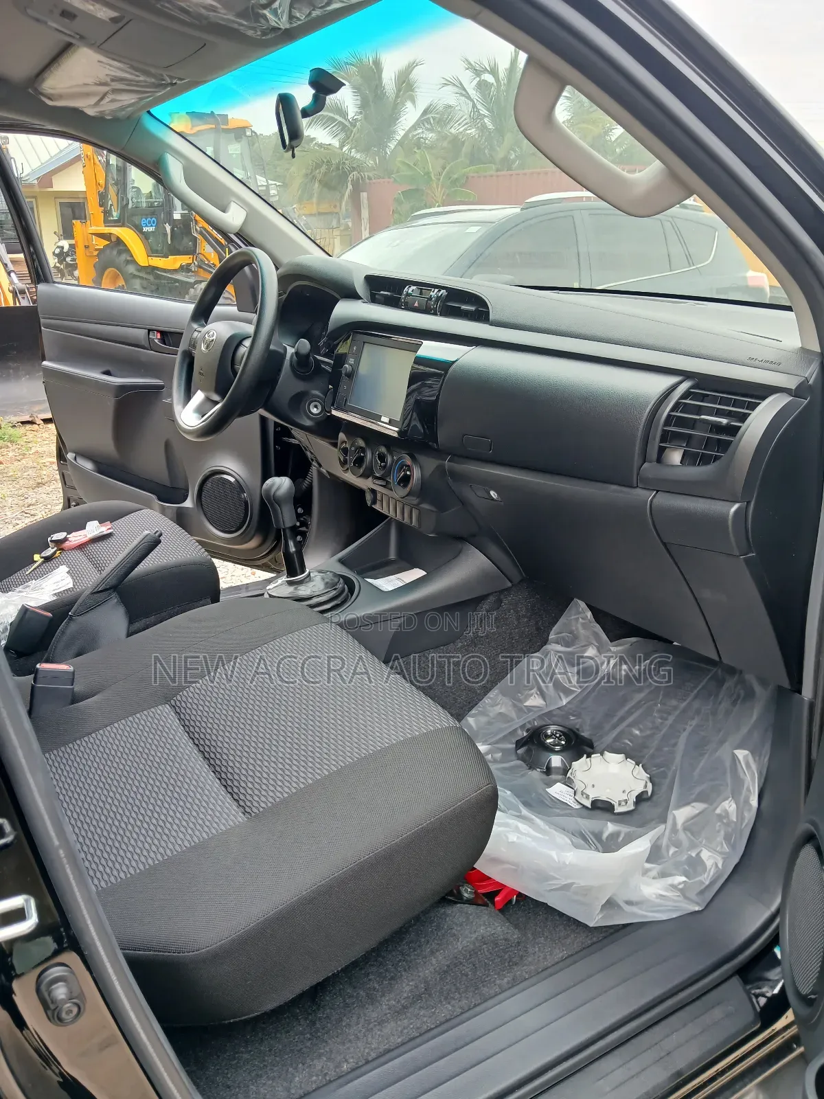 New Toyota Hilux 2023 Gray