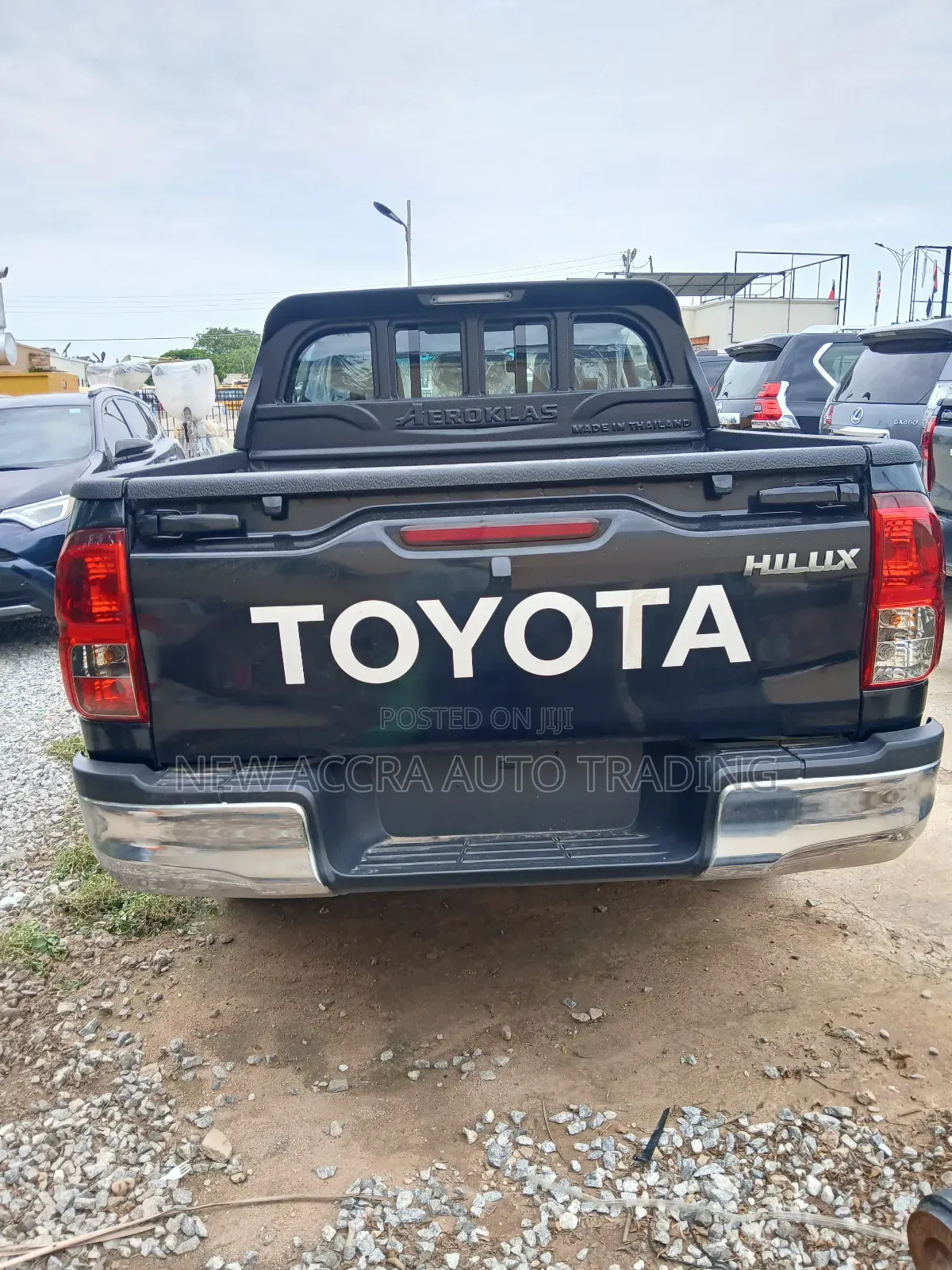 New Toyota Hilux 2023 Gray