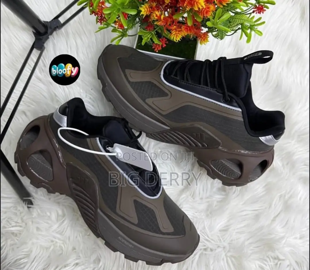 Adidas Infinity Brown