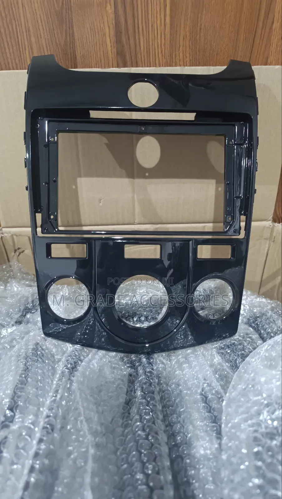 Kia Forte Black Frame Fascia for Android Radio