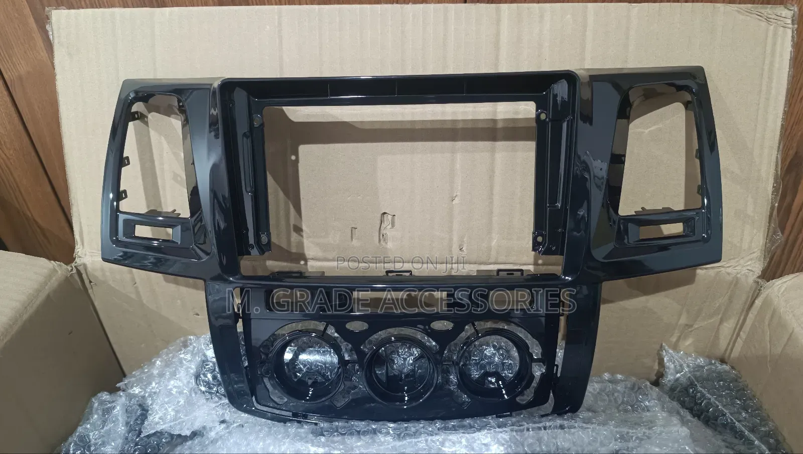 Toyota Hilux Fortuner Android Radio Frame Fascia
