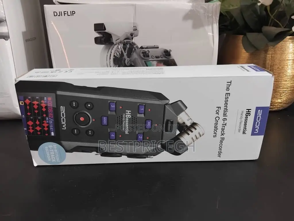 Zoom H6essential 6-Track 32-Bit Float Portable Recorder.