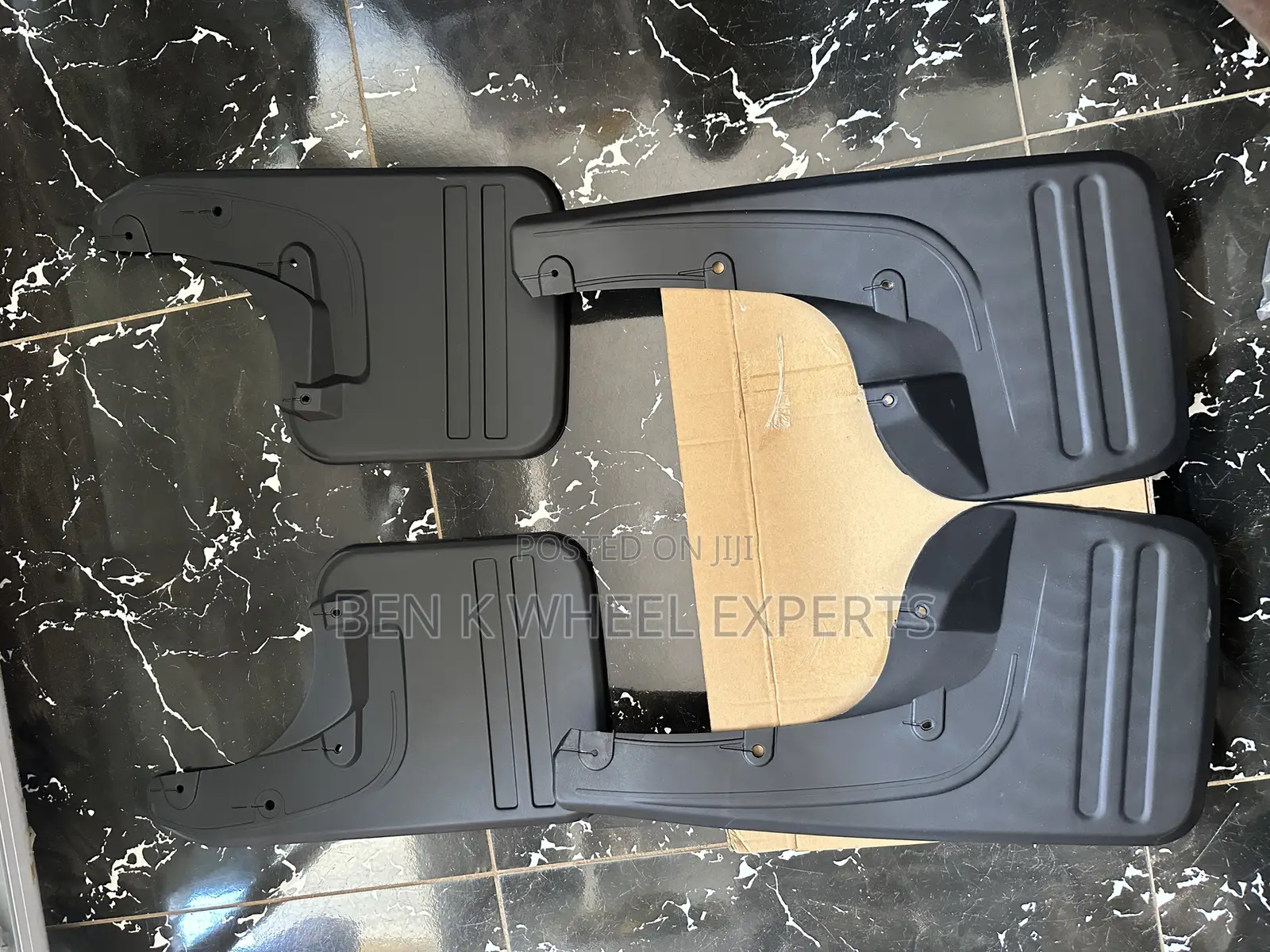 Toyota Hilux Back Rubber Set