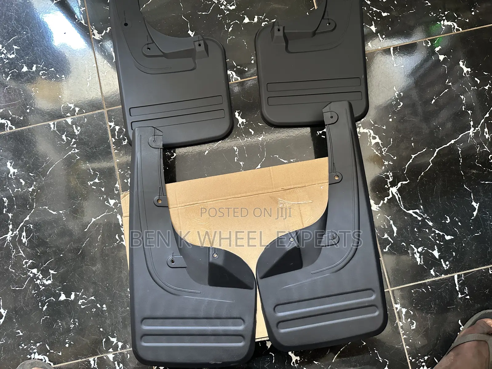 Toyota Hilux Back Rubber Set