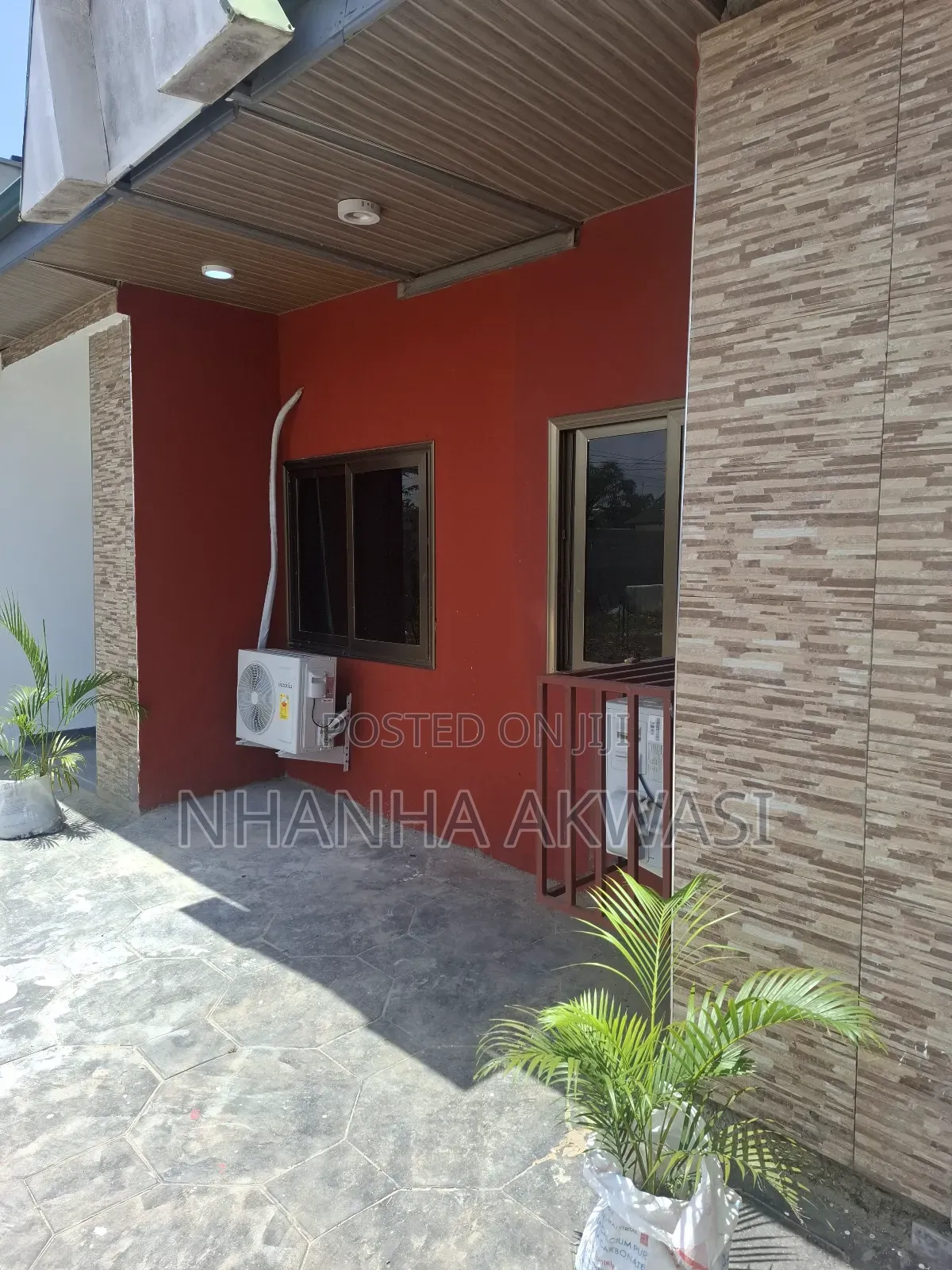 2bdrm Apartment in Community11, Tema Metropolitan for rent