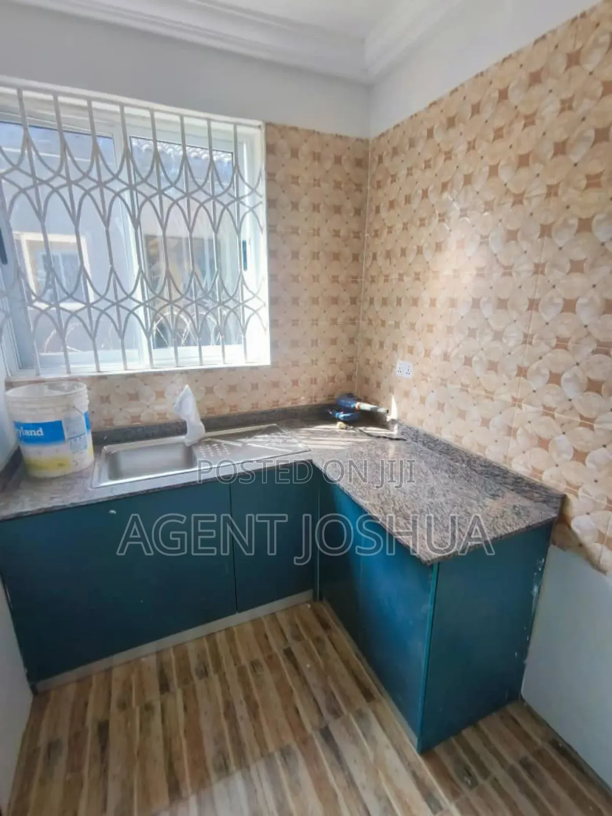 5bdrm Apartment in Manet Court Estate, Spintex for rent