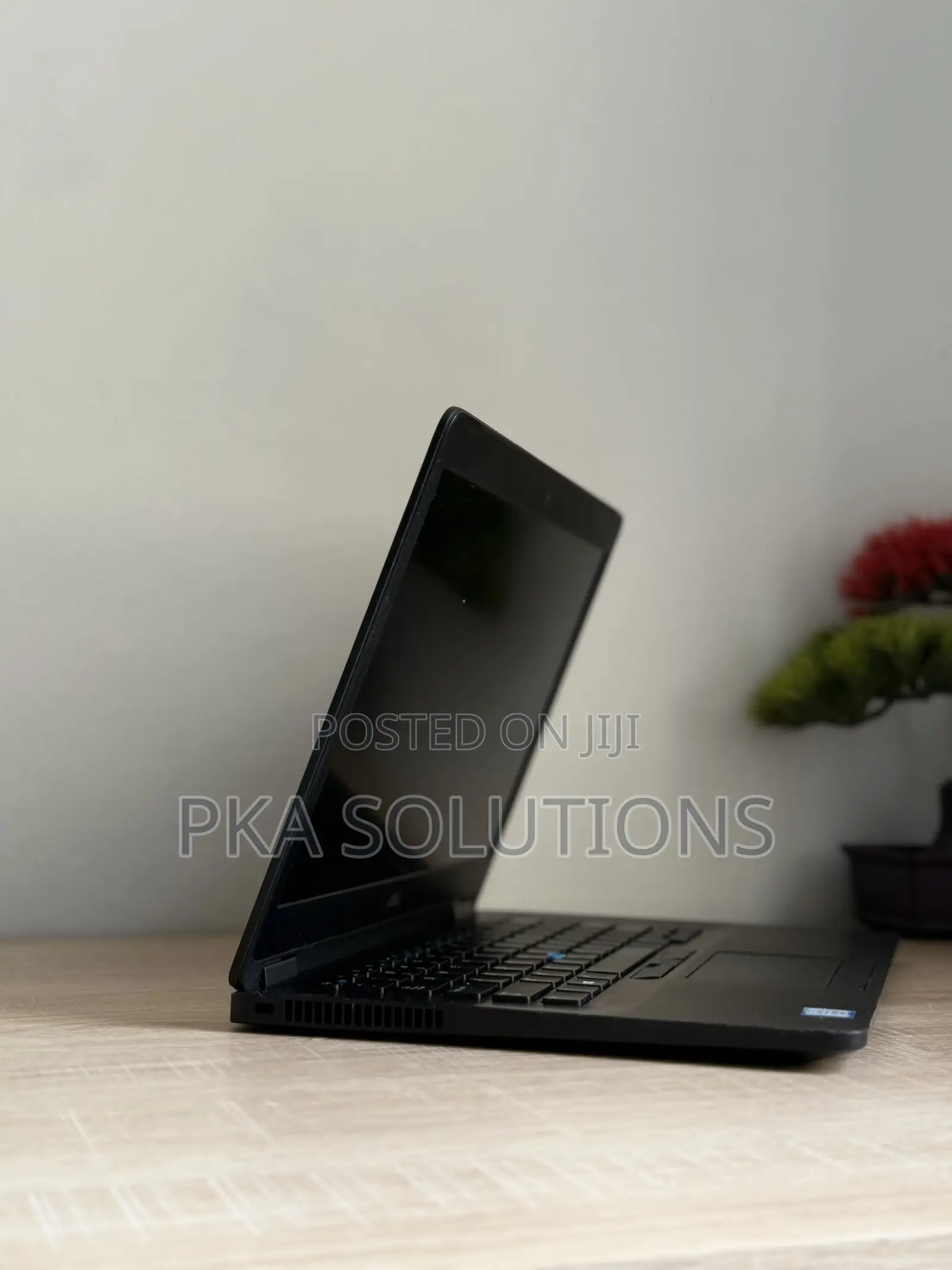 Laptop Dell Latitude E7470 8GB Intel Core I5 SSD 256GB