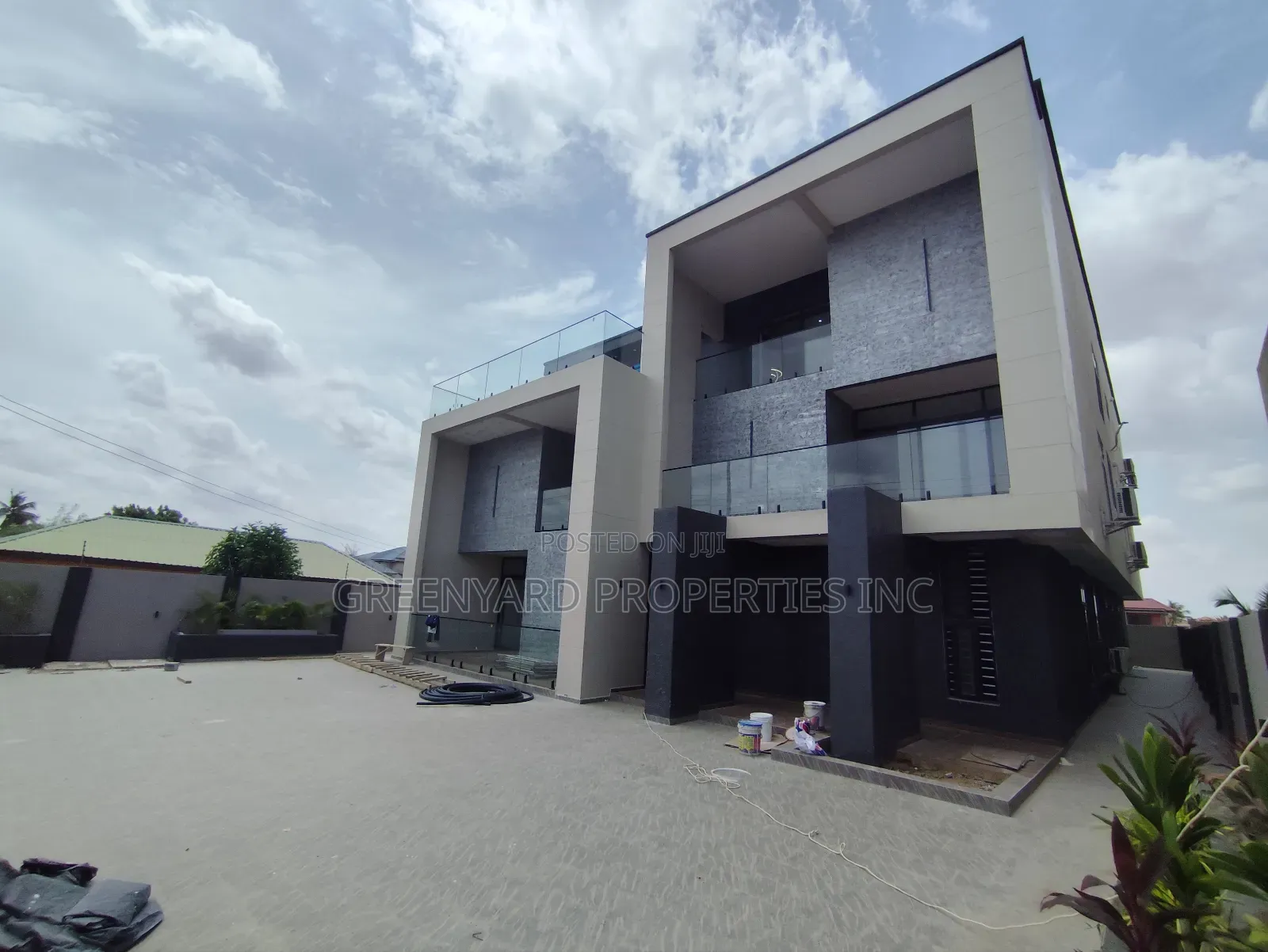 2bdrm Apartment in Adjiringanor, East Legon for rent
