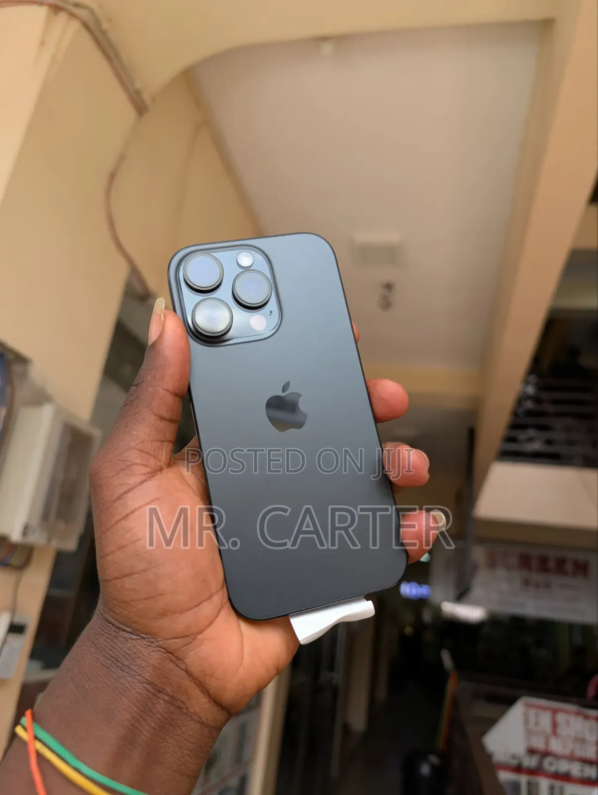 New Apple iPhone 16 Pro 256 GB Black