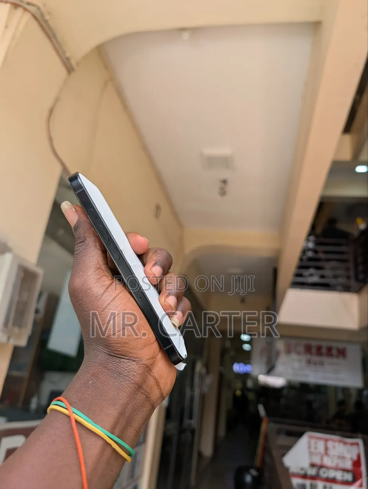 New Apple iPhone 16 Pro 256 GB Black