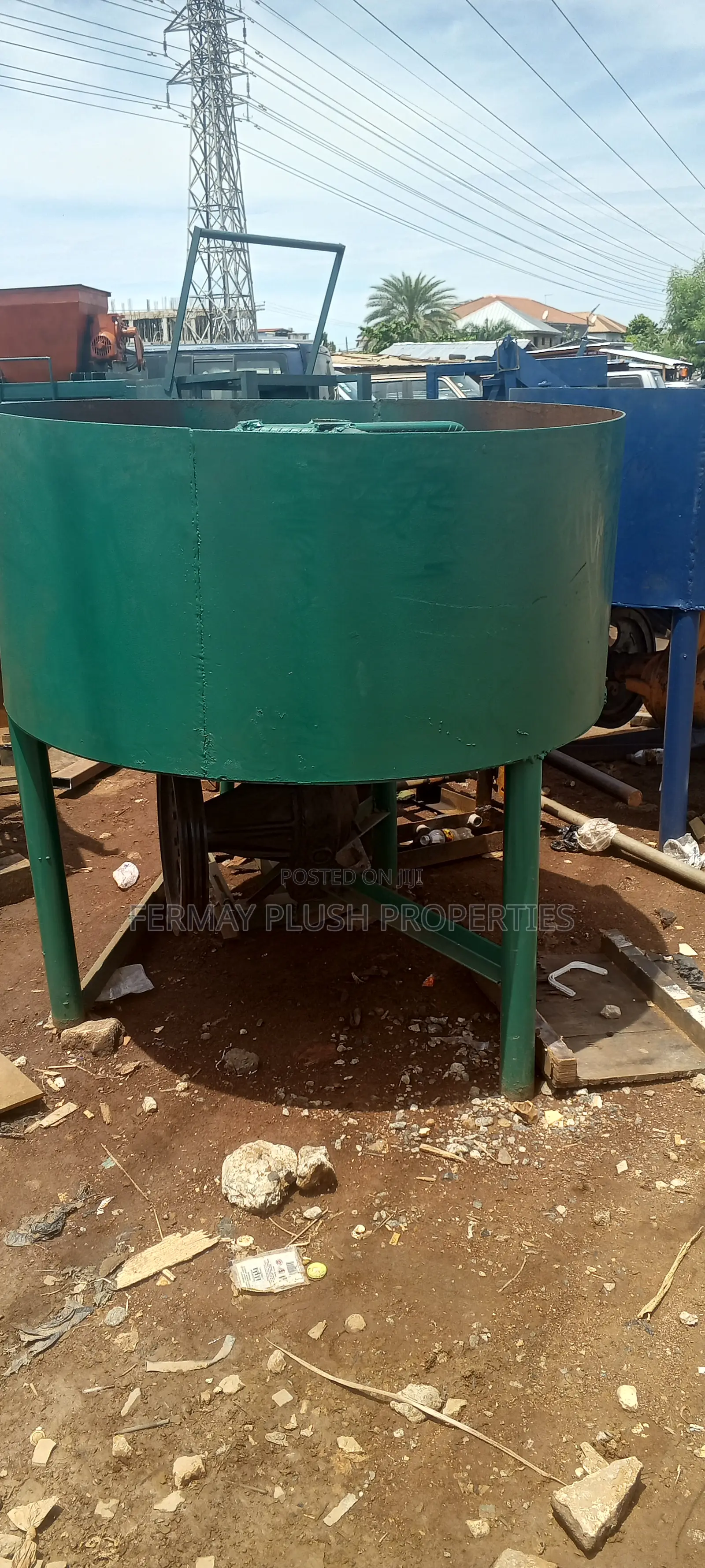 Good Solid Mixer Pan for Sale in Ghana