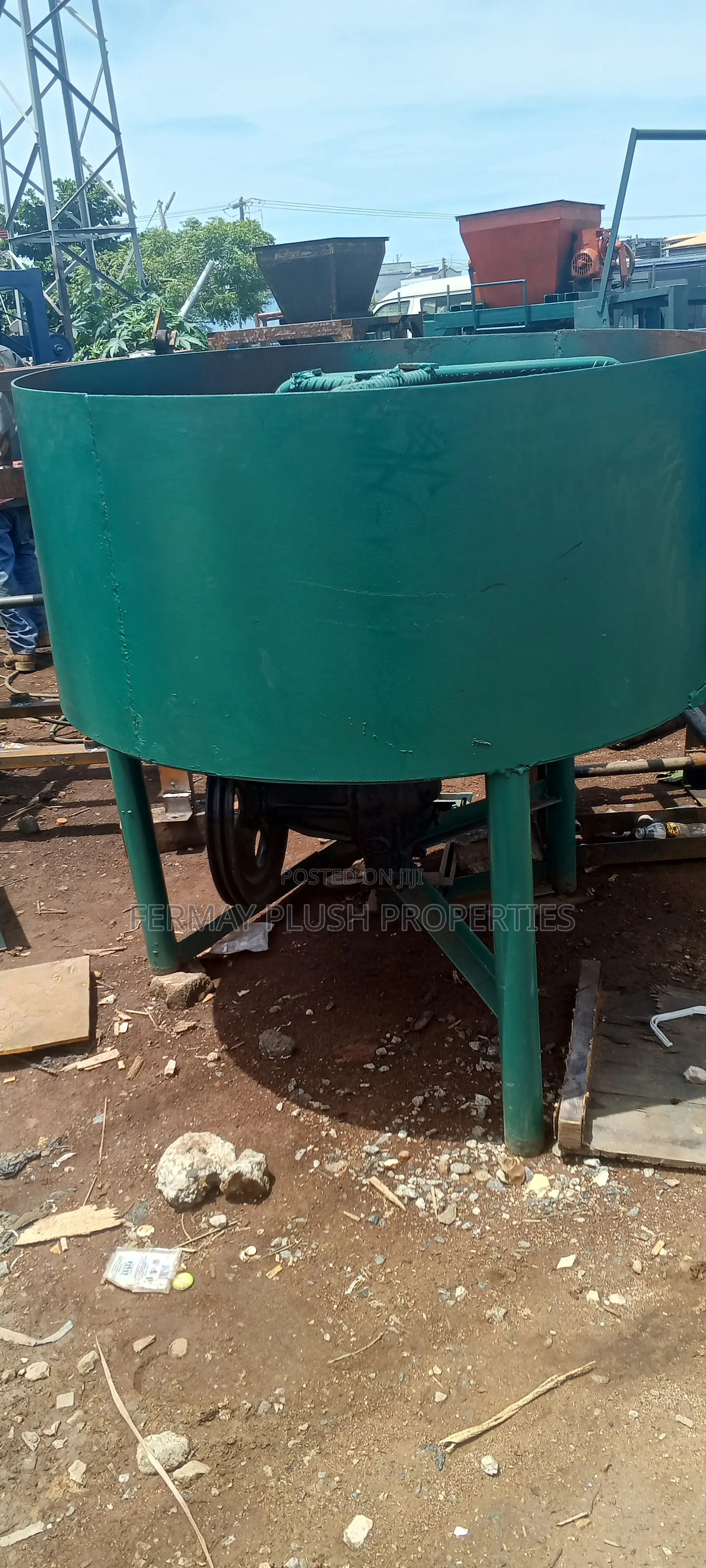 Good Solid Mixer Pan for Sale in Ghana