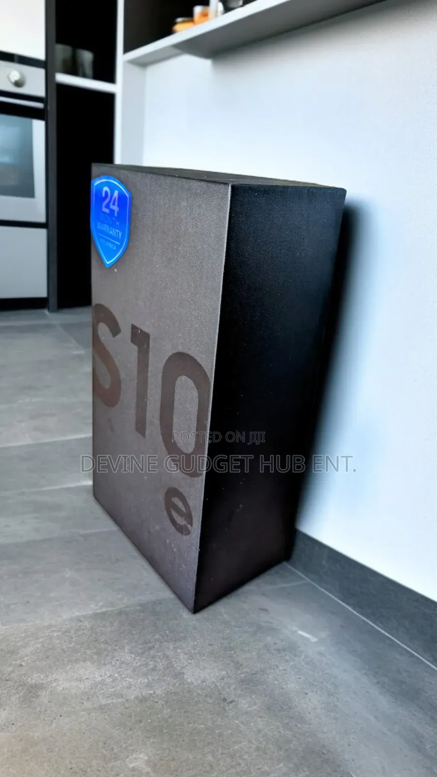 New Samsung Galaxy S10e 128 GB Orange