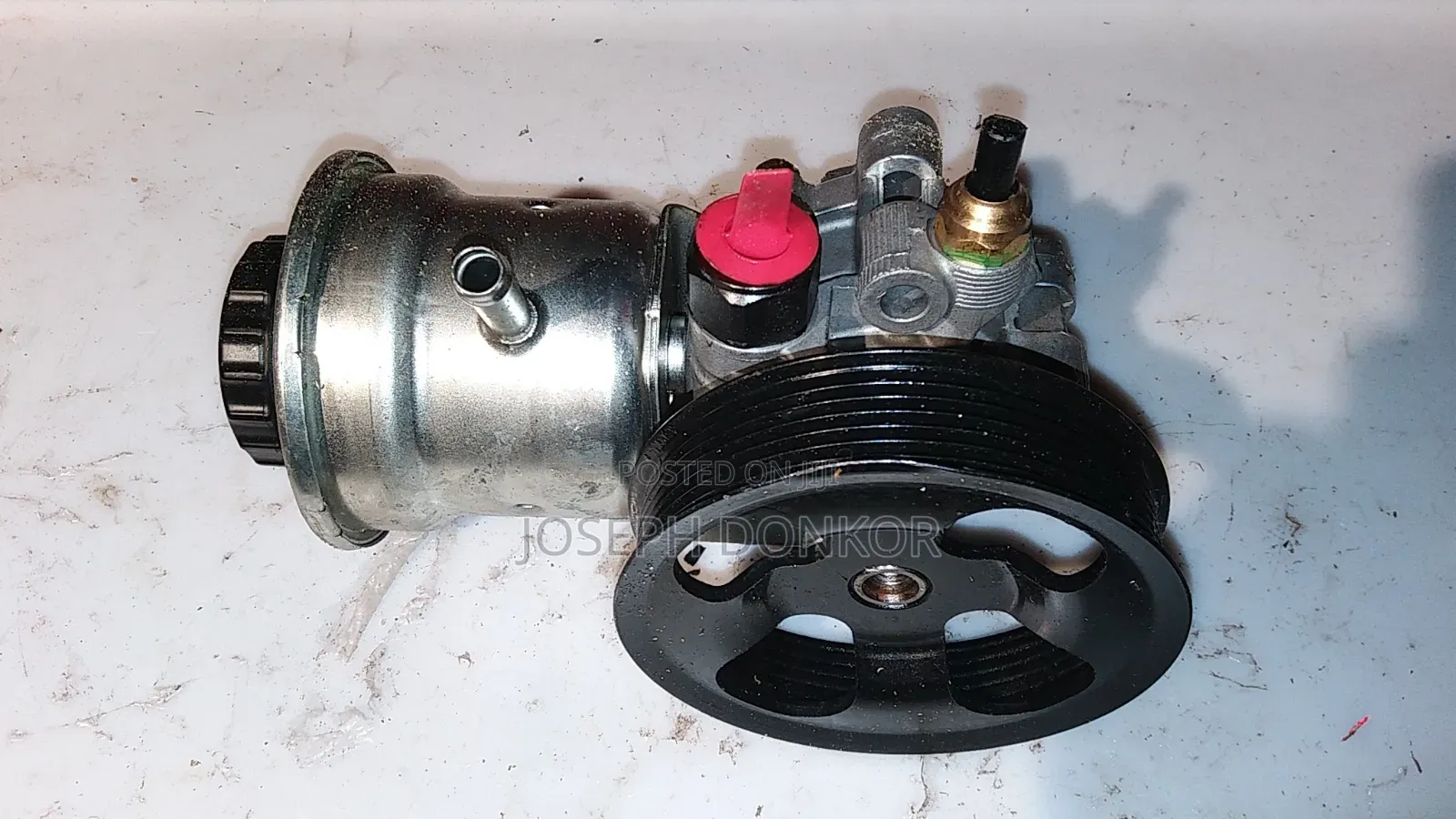 Hilux/Fortuner/Innova/ Power Steering Pump 2tr 2.7l