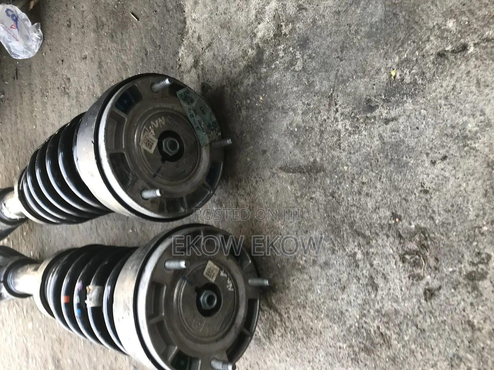 Range Rover Verlar / Jaguar F-Pace Front Shock Absorbers