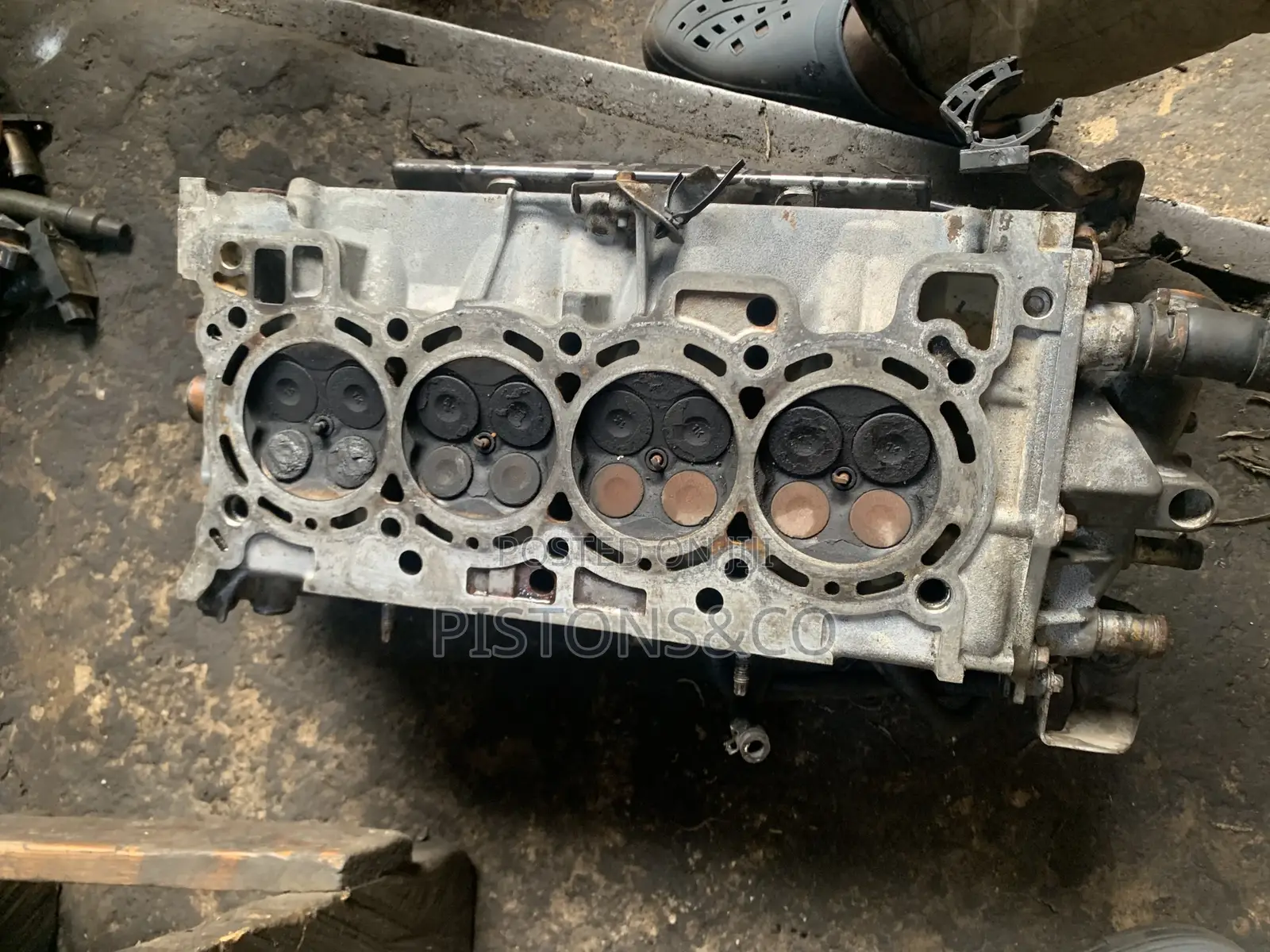Nissan Note 4 Plugs 8 Injectors Engine Head
