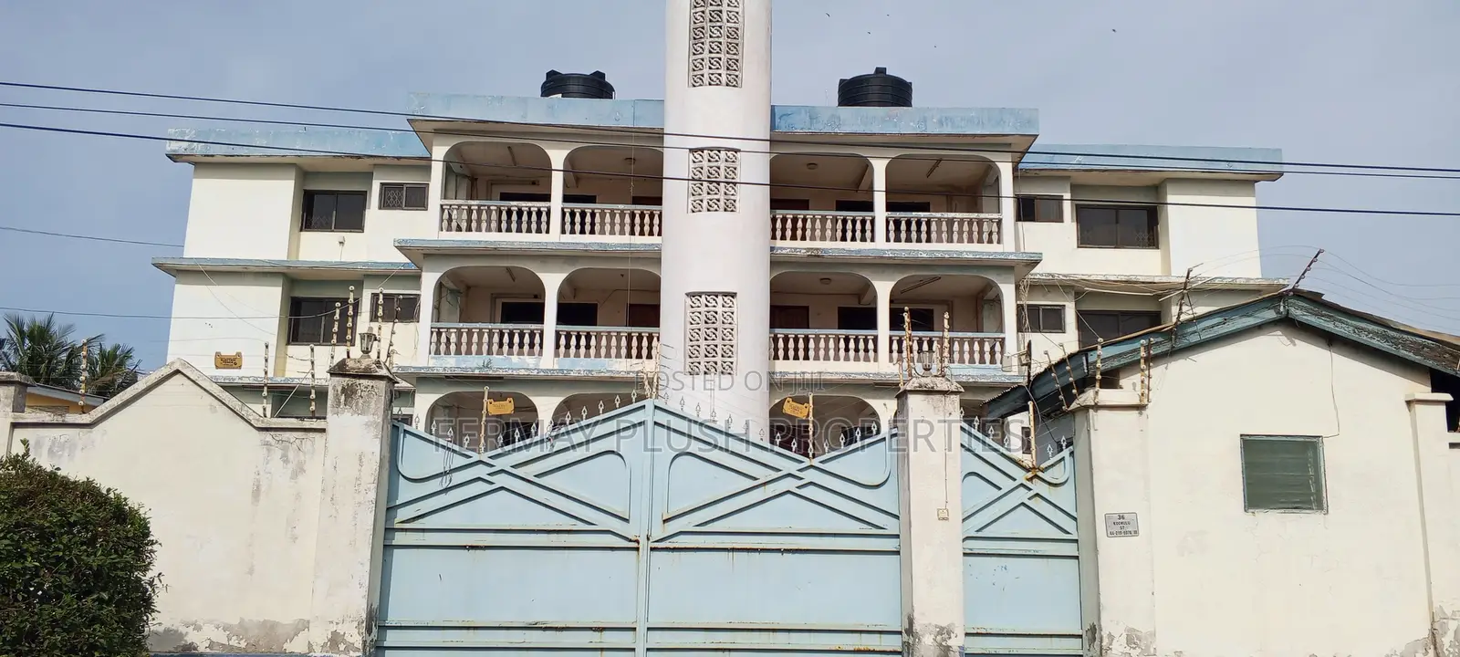 18bdrm Mansion in Accra Properties for sale