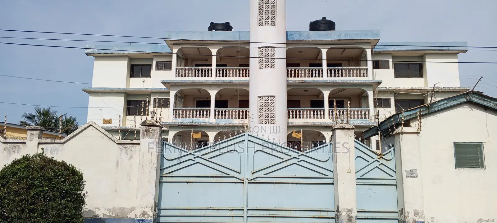 18bdrm Mansion in Accra Properties for sale