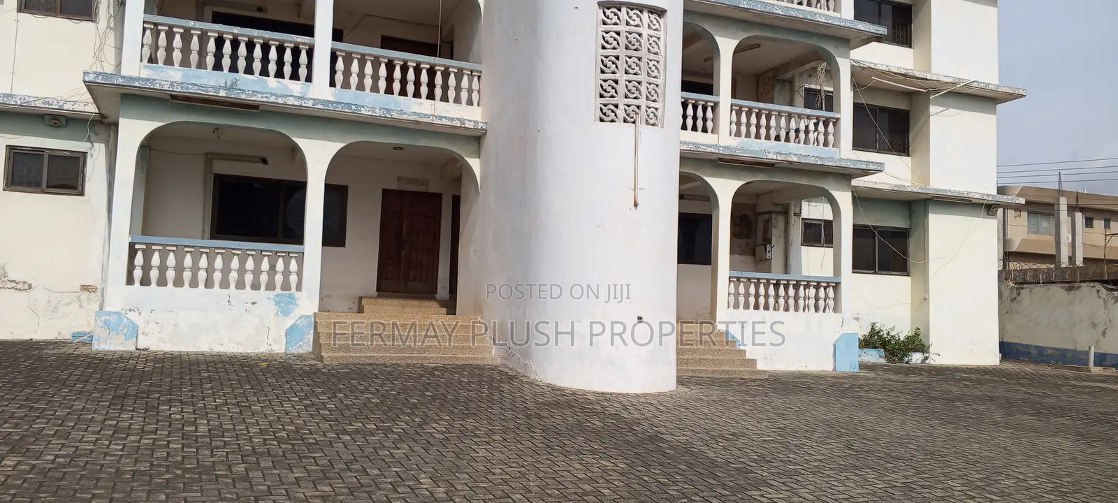18bdrm Mansion in Accra Properties for sale