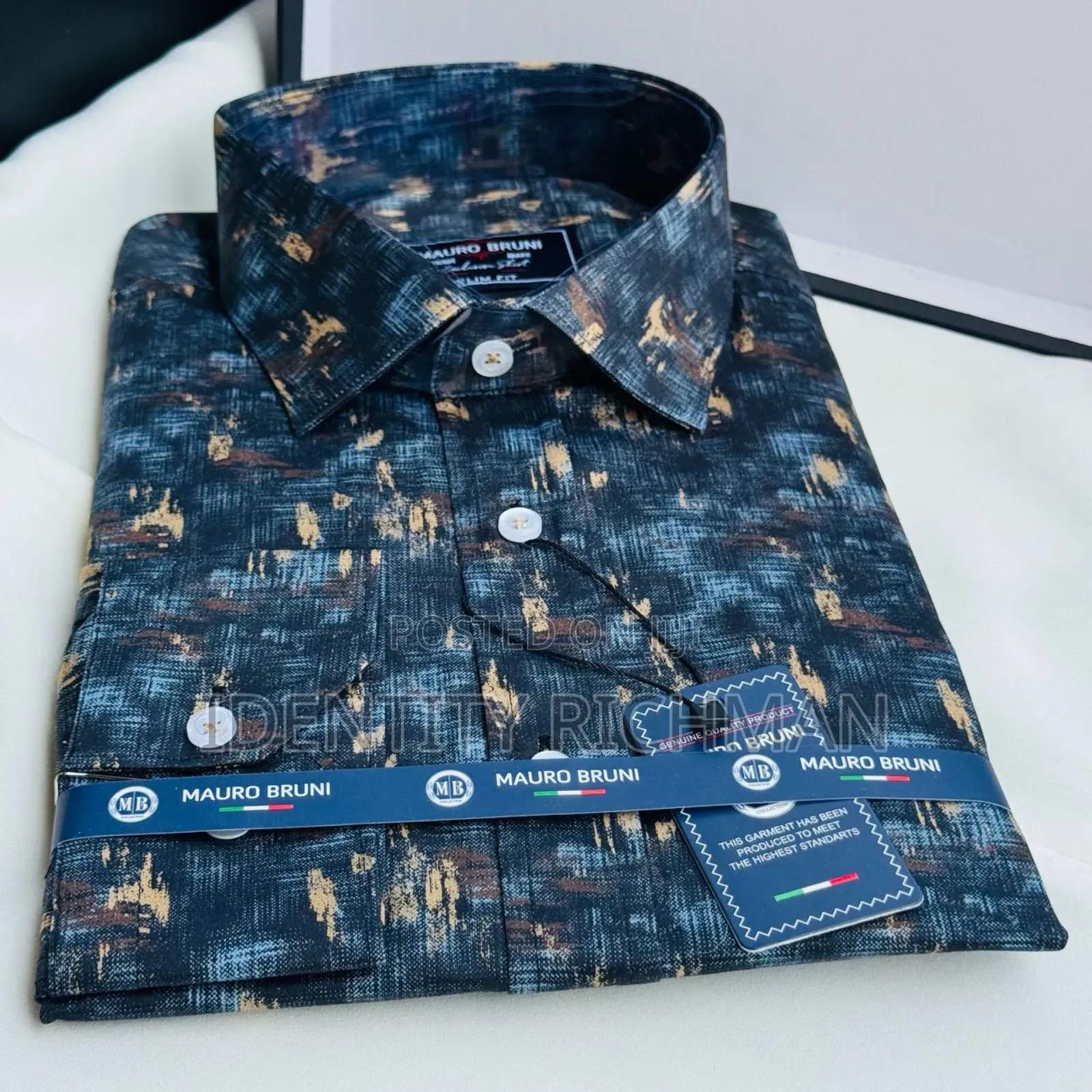 Men Longsleeved Shirts