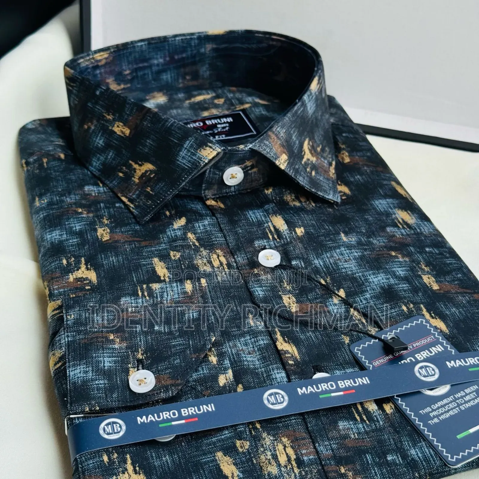 Men Longsleeved Shirts