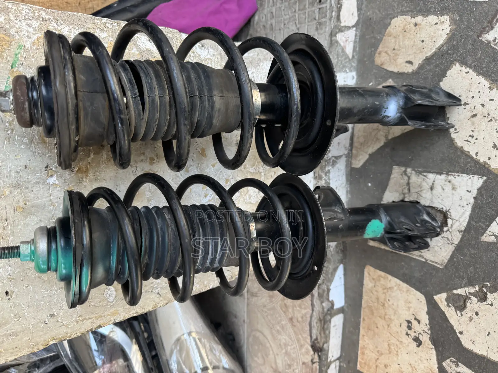 Toyota Yaris:2008 to 2014 Front Shocks Absorbers