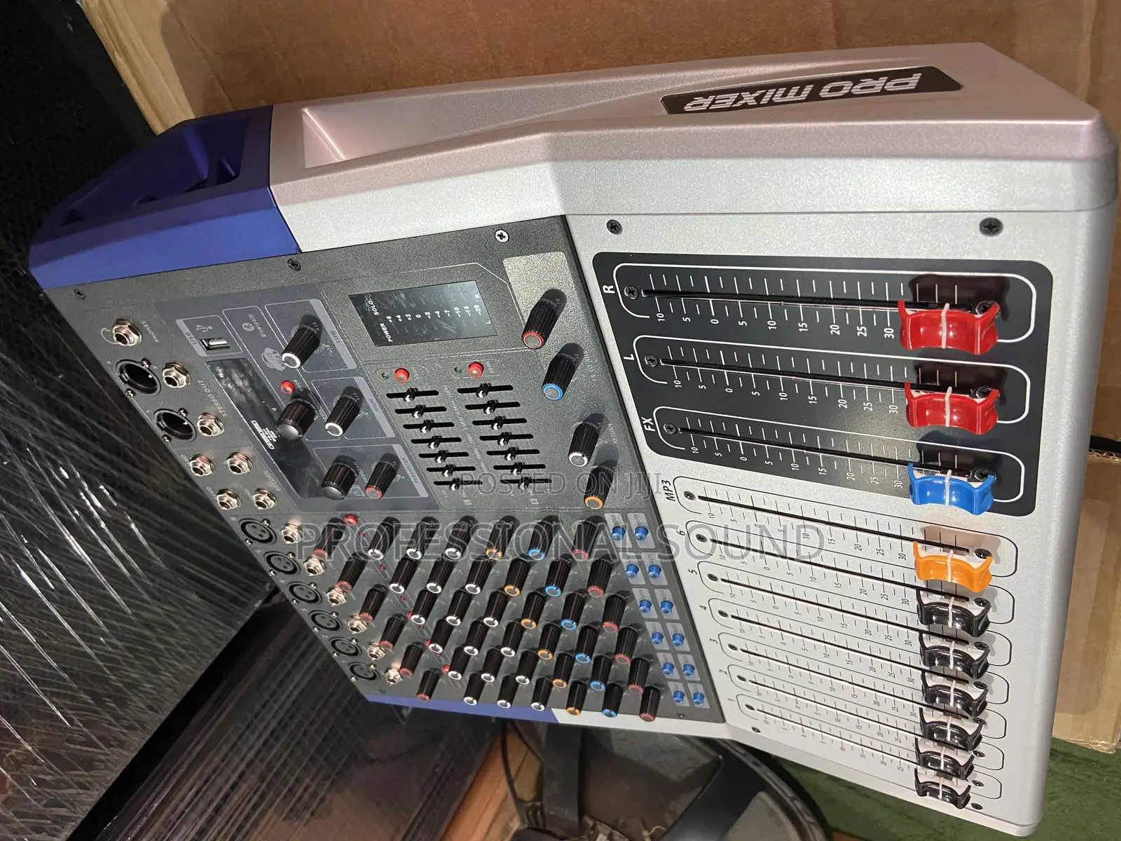 Soundcraft Powered Mixer Kv6