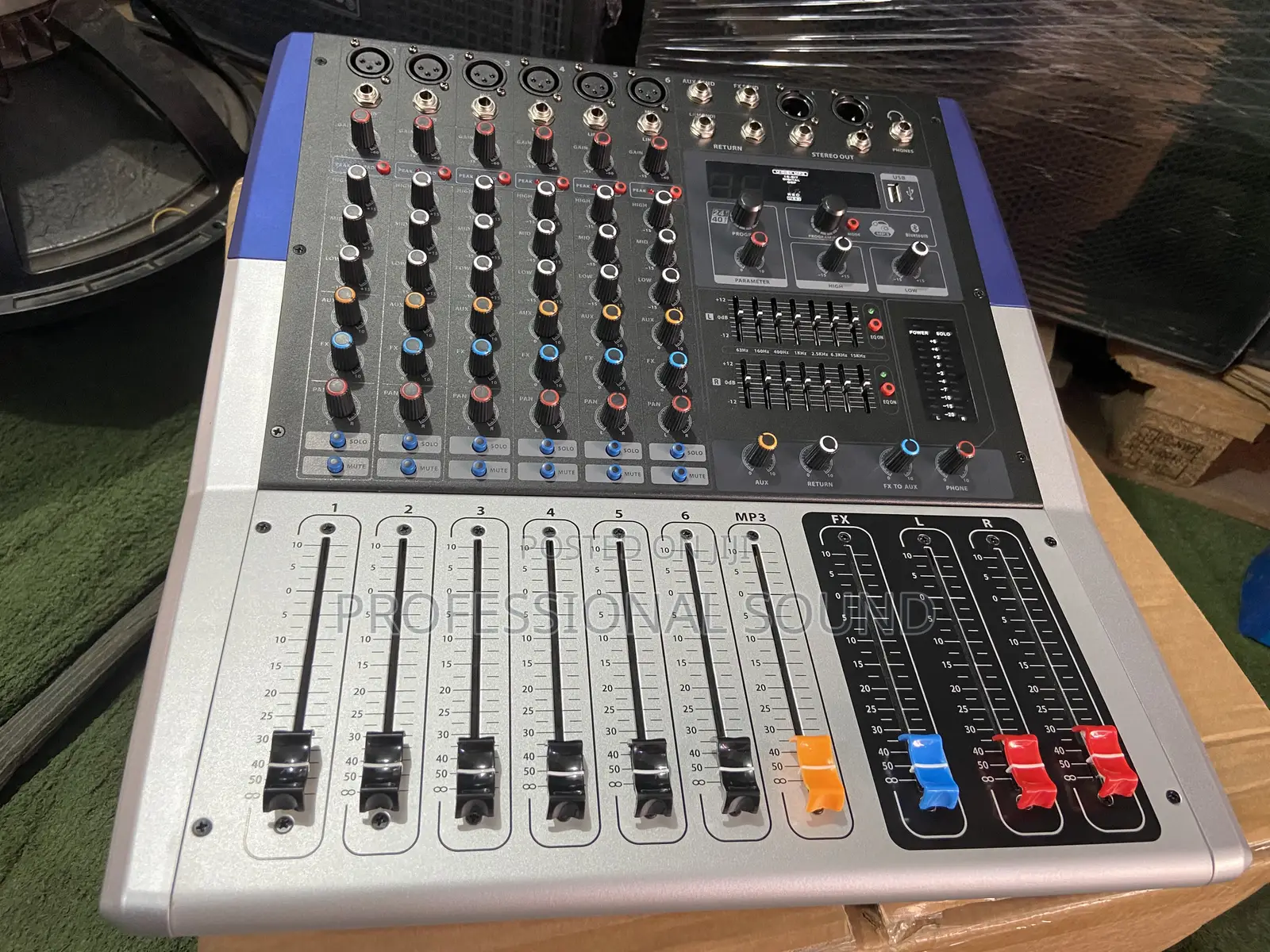 Soundcraft Powered Mixer Kv6