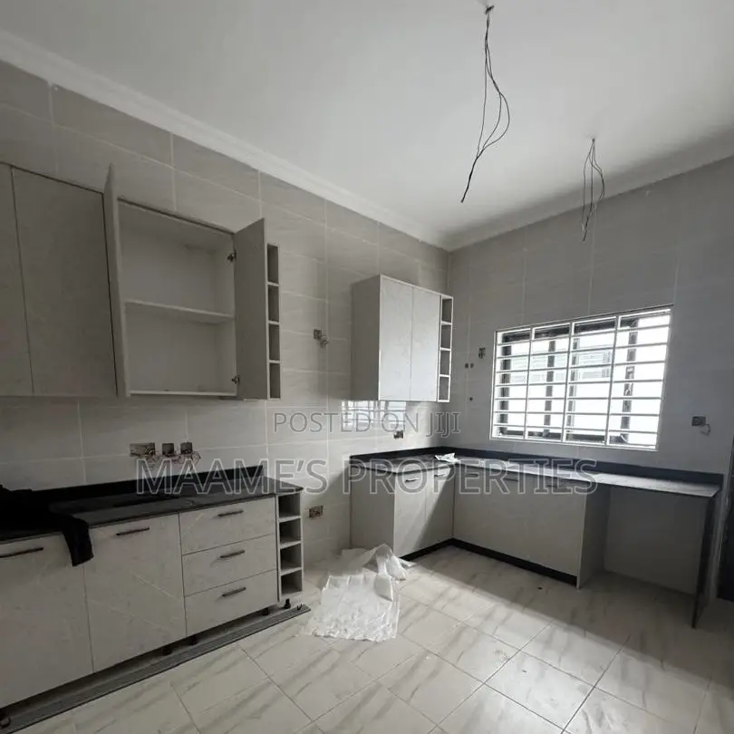 3bdrm House in Spintex for sale