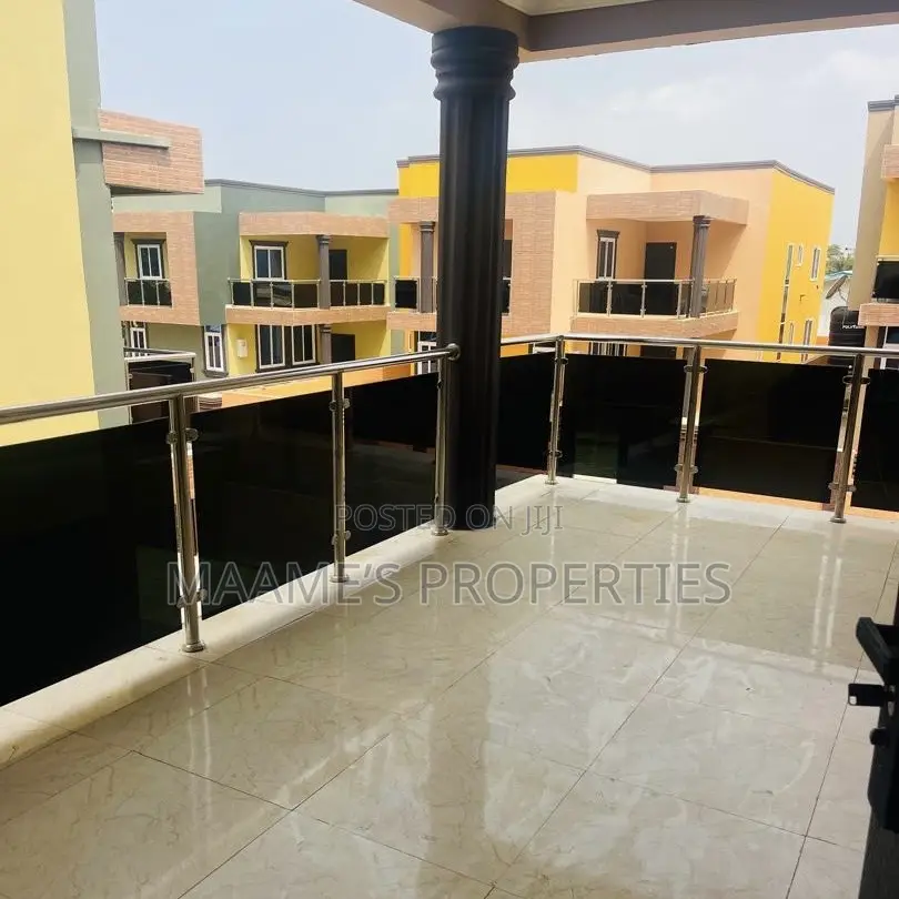 4bdrm Duplex in Spintex for sale