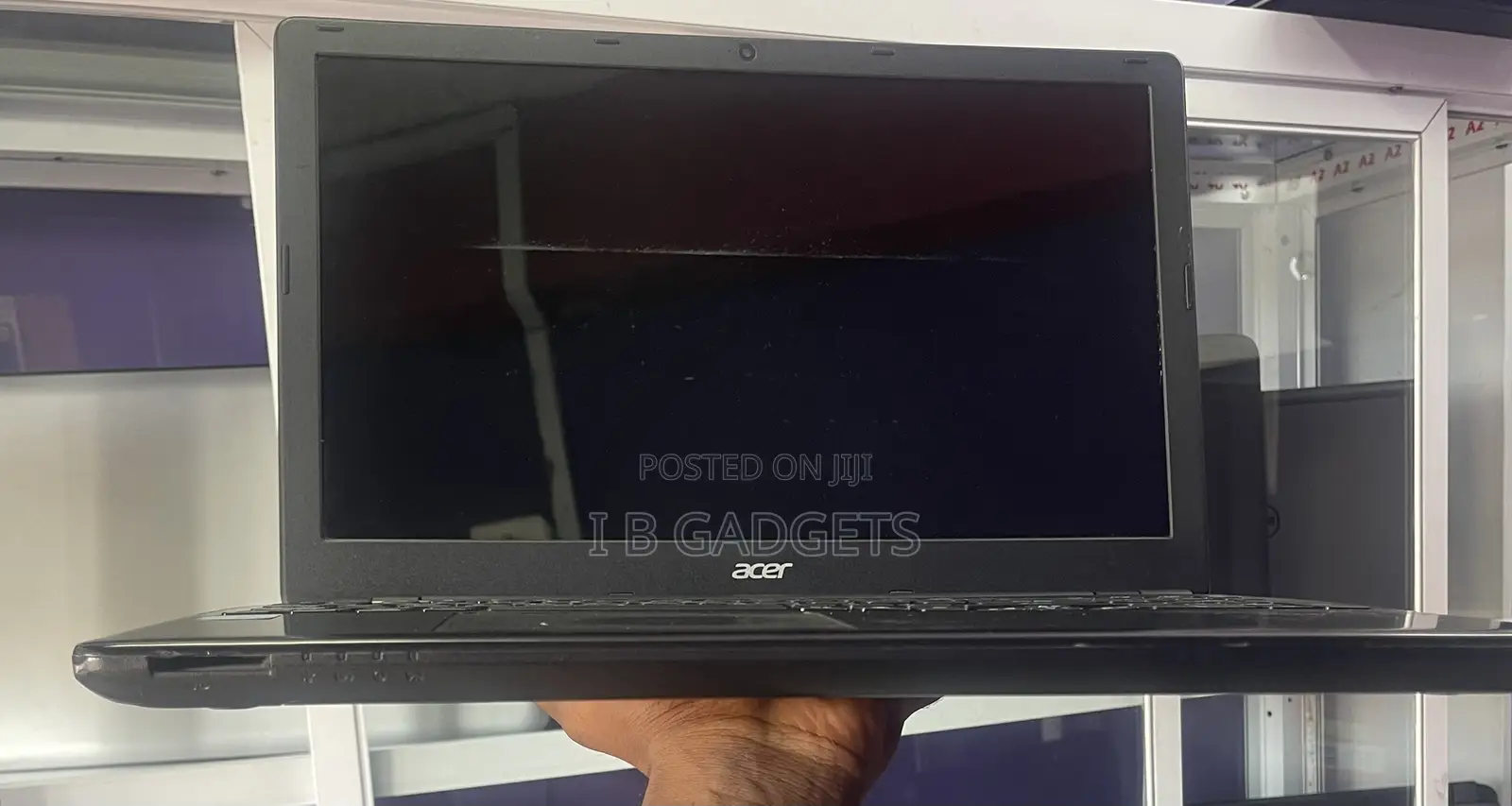 Laptop Acer Aspire 5 4GB Intel Core i3 HDD+SSD 500GB