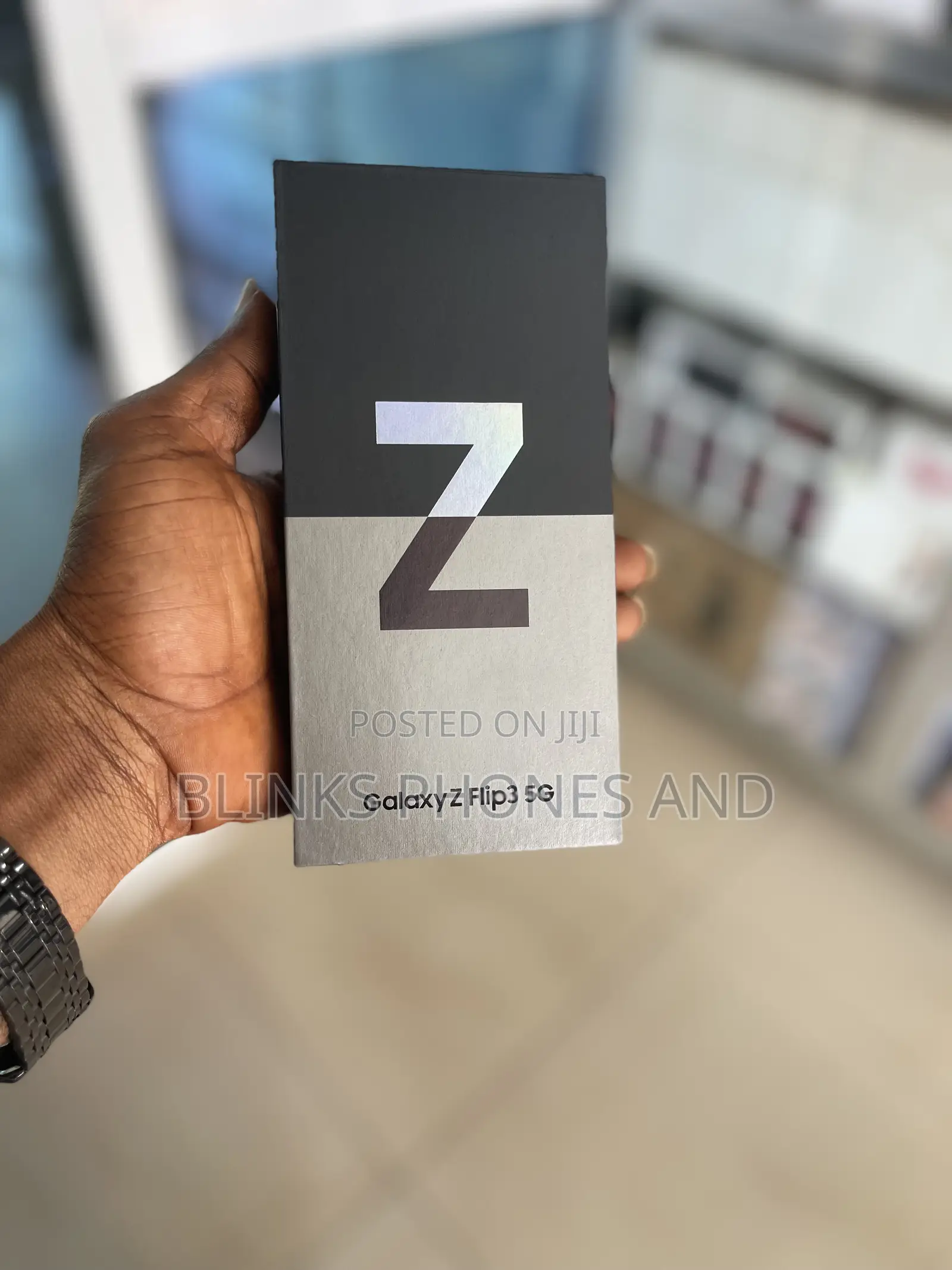 New Samsung Galaxy Z Flip3 5G 256 GB Bronze