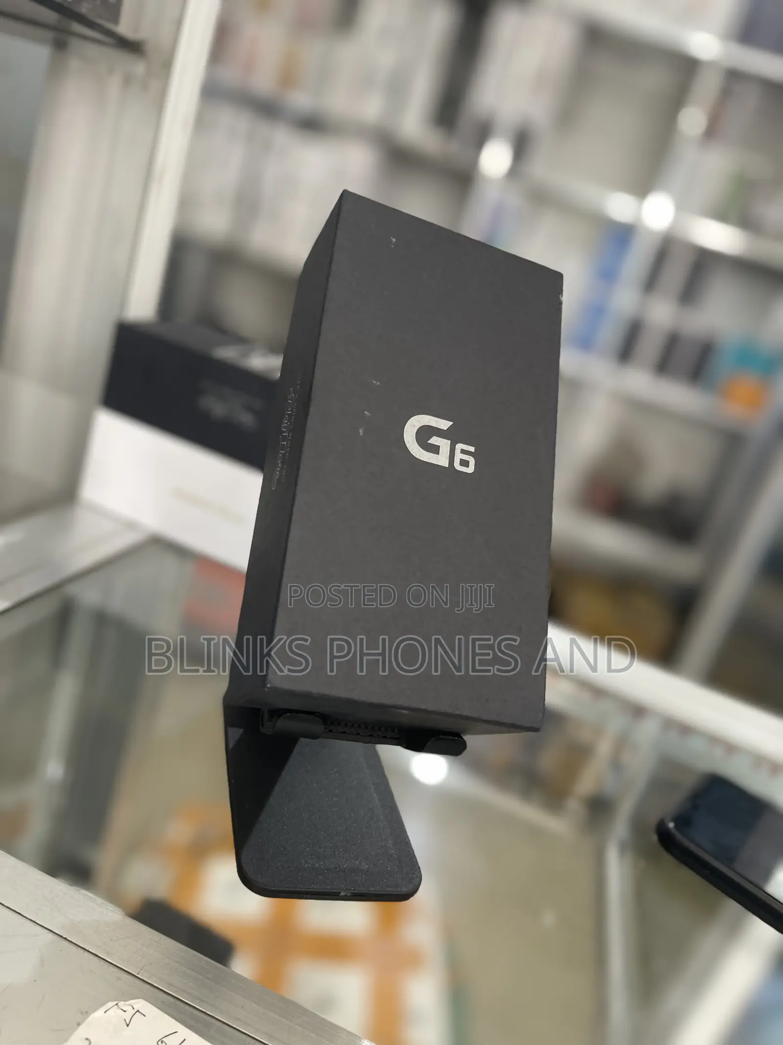 New LG G6 64 GB Gray