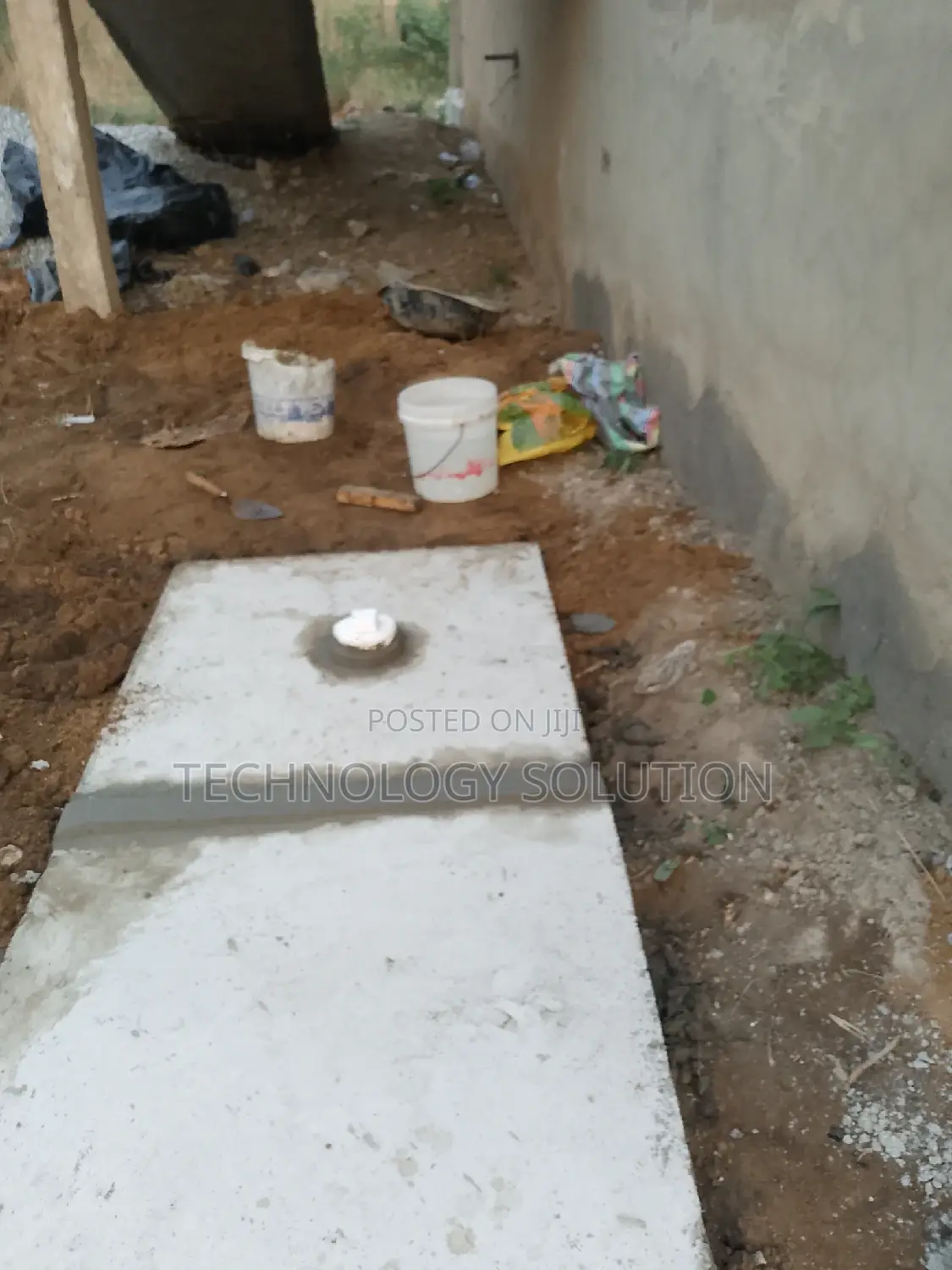 Plumber and Biodigester Construction