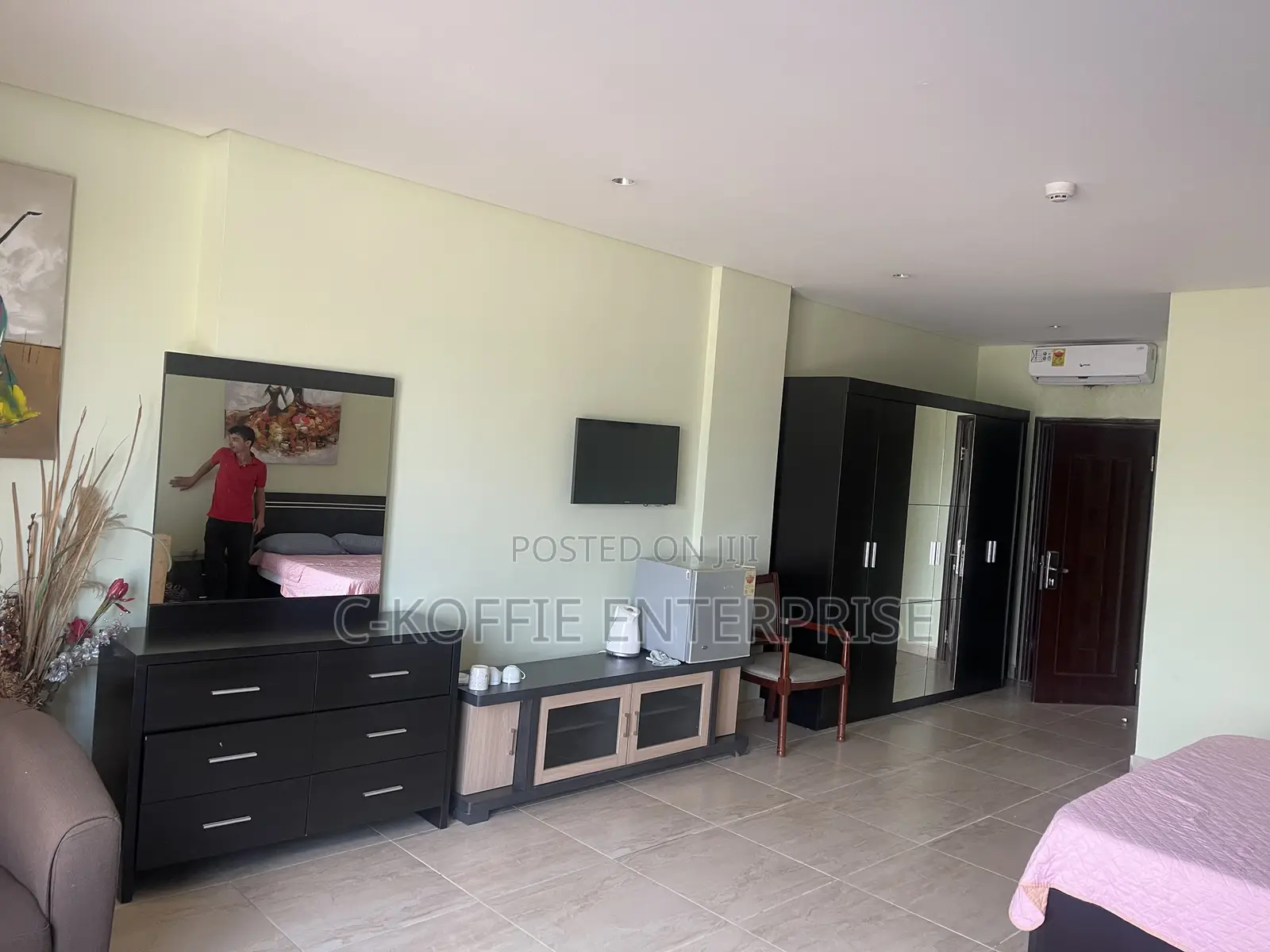 15bedrooms Hotel at North Legon for Rent