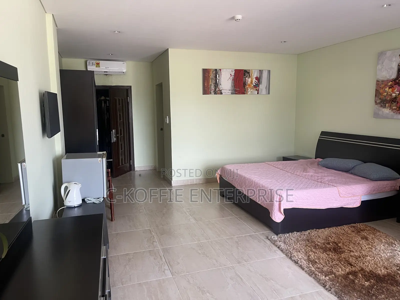 15bedrooms Hotel at North Legon for Rent