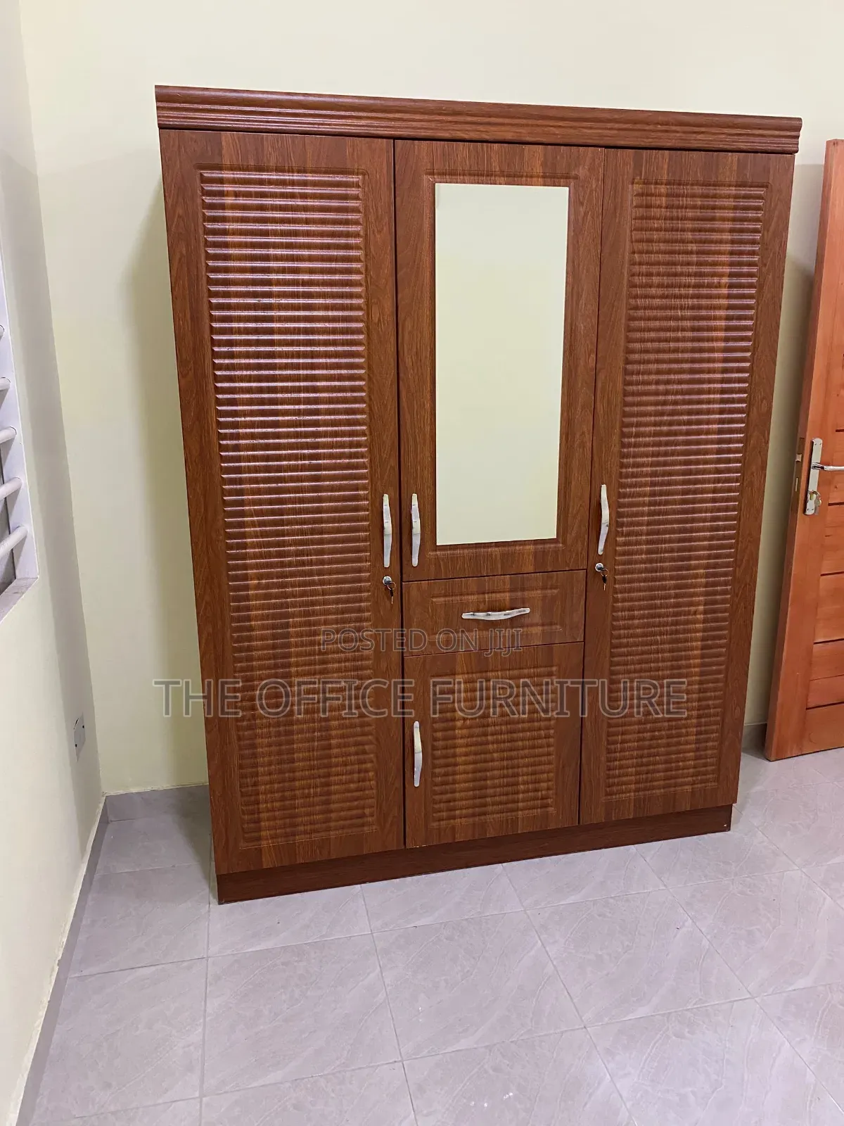 Brown 3 Doors Wardrobe