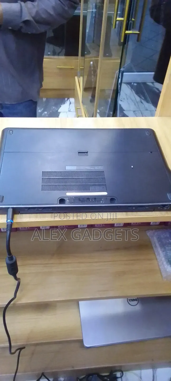 Laptop Dell Latitude 7440 12GB Intel Core I5 HDD 500GB