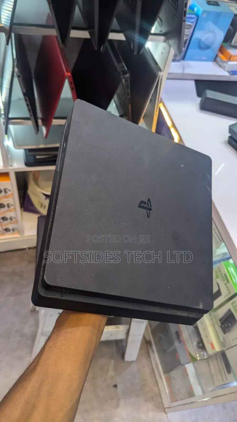 Playstation 4 Slim With Controller and 8 Games