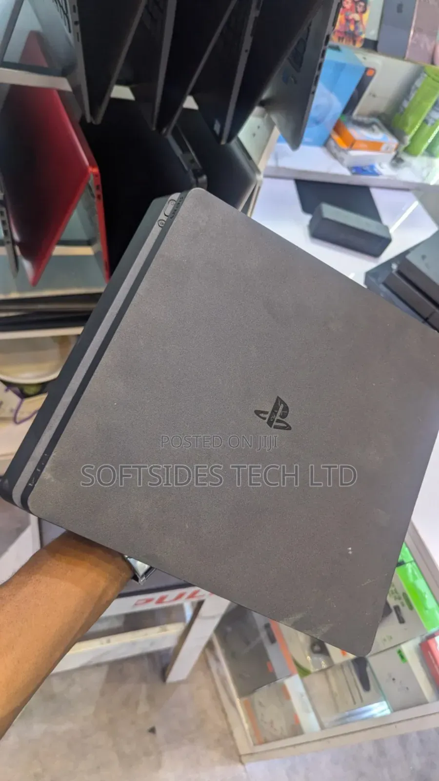 Very Neat Anti-scratch Playstation 4 Slim Home Used Console.