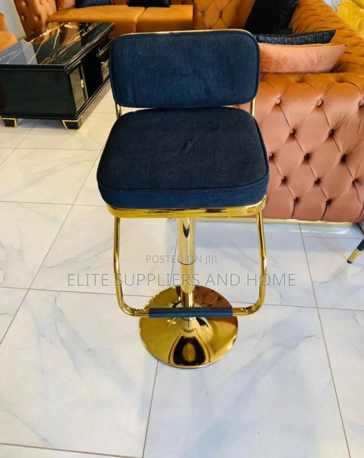 Bar Chair / Stool