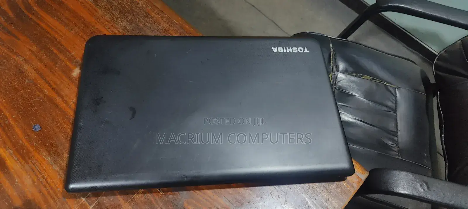 Laptop Toshiba Satellite C70D 4GB AMD HDD 500GB