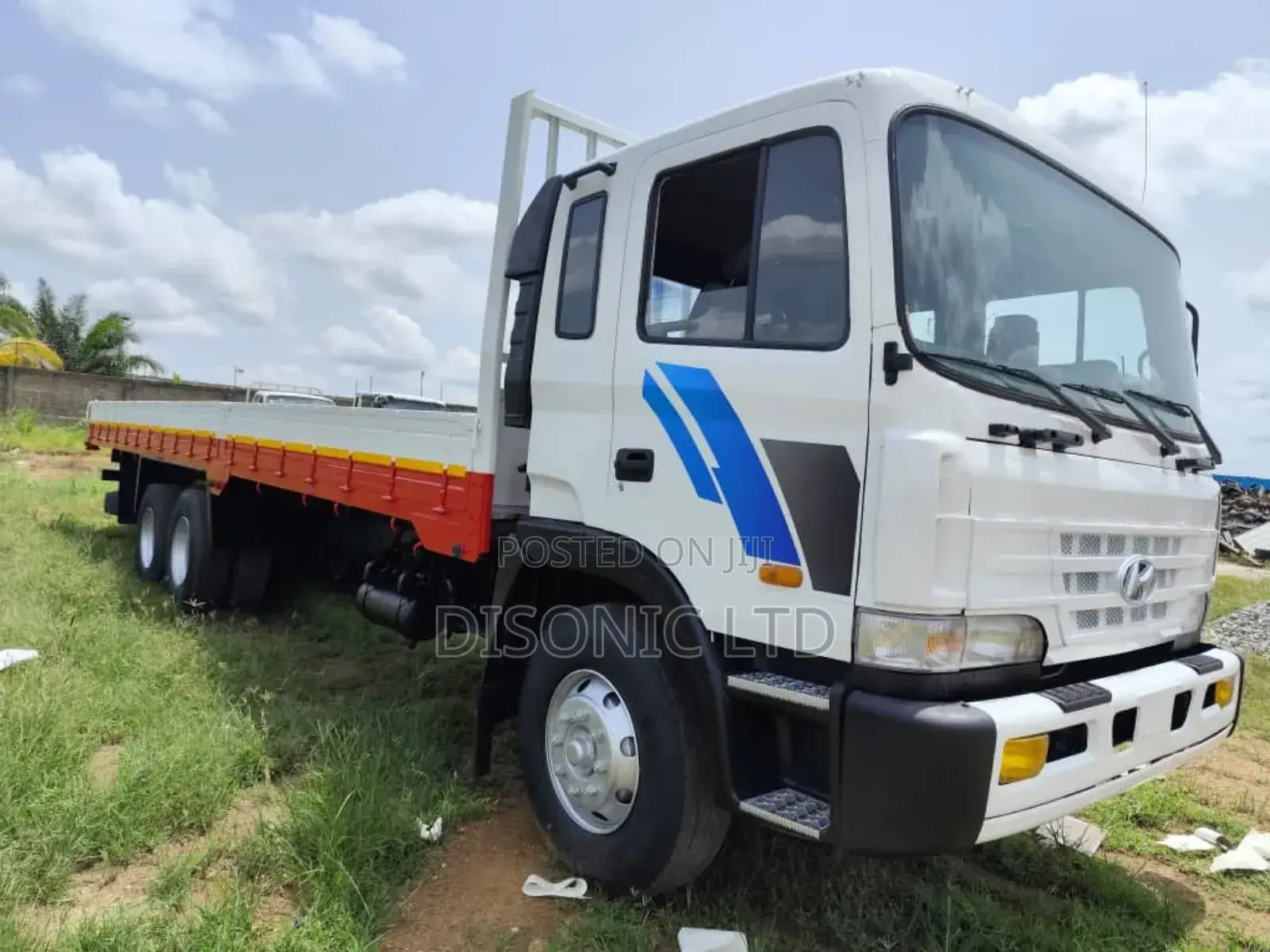2010 Hyundai 14.5ton
Double Axle
87