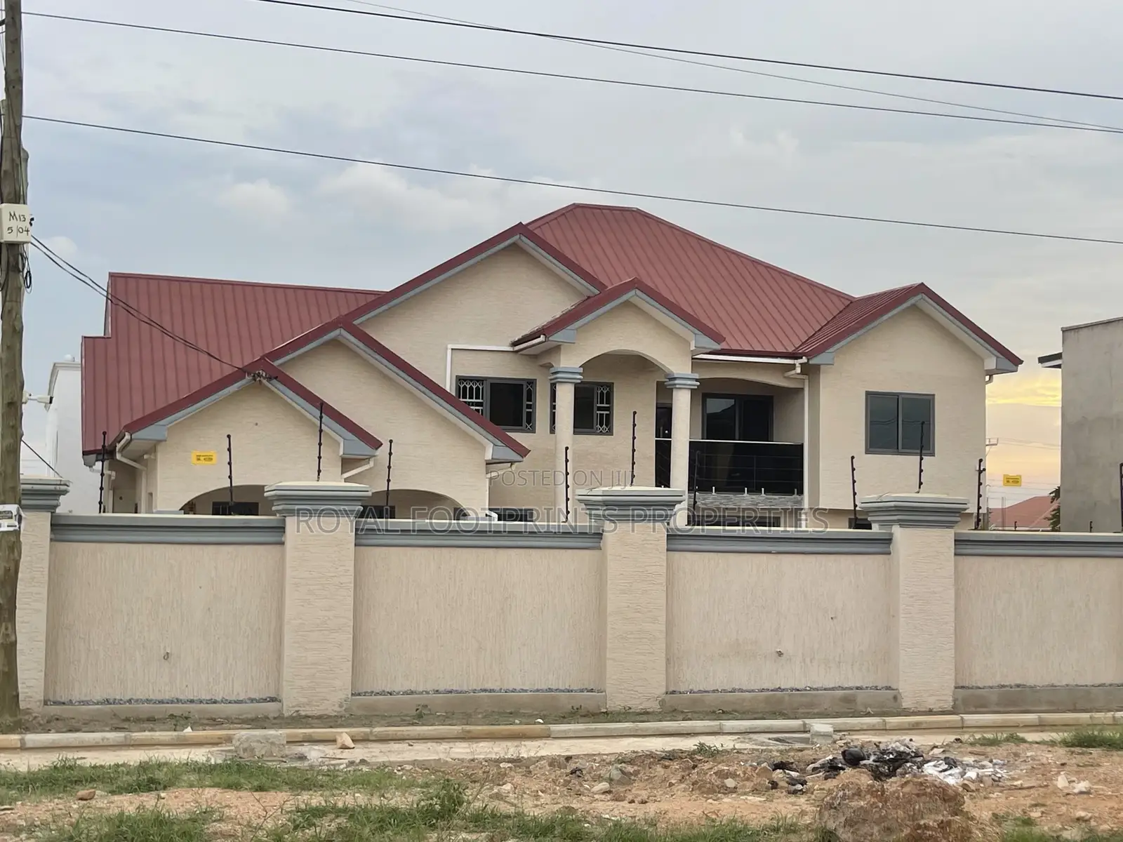 7bdrm Mansion in Luxelooks Properties, East Legon for sale