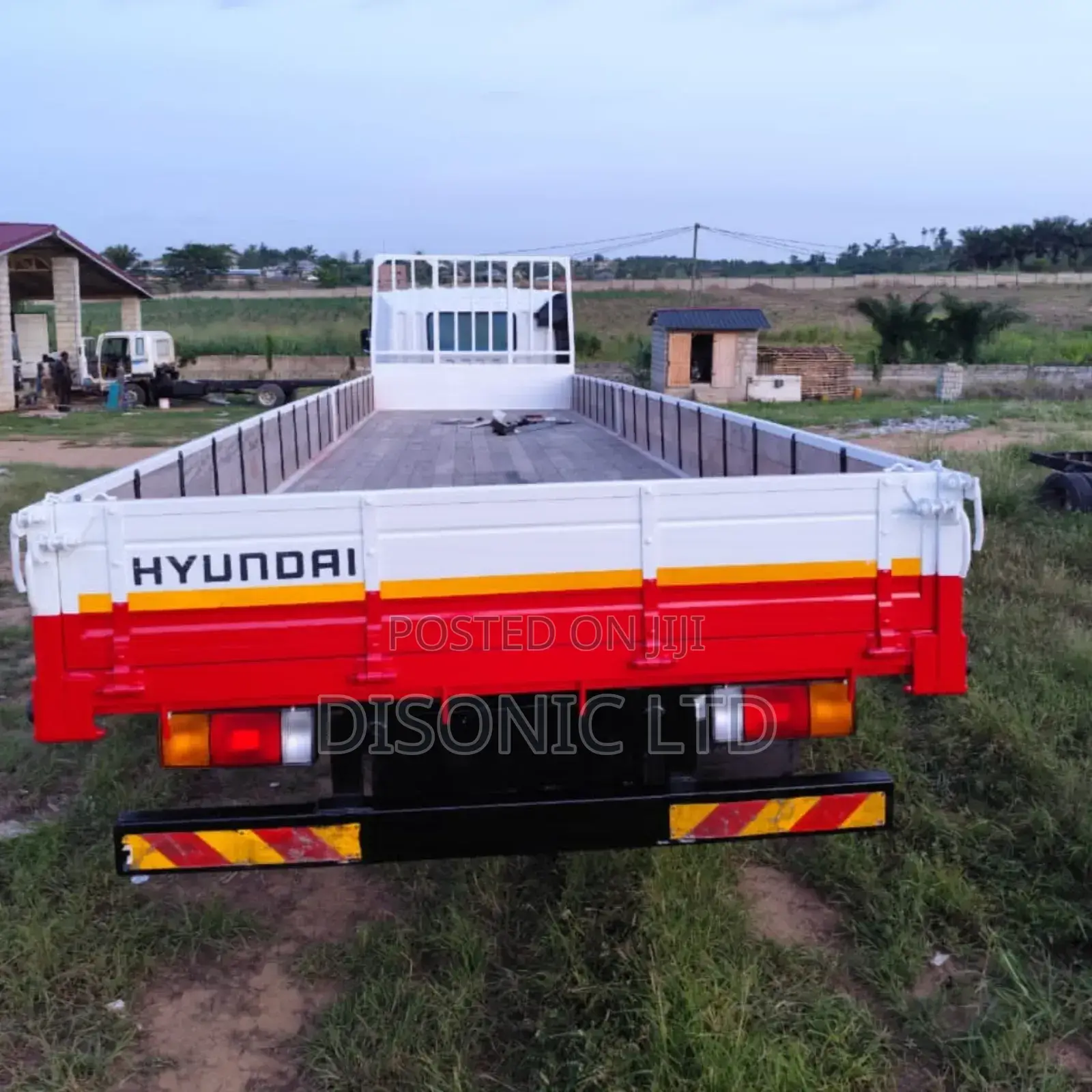 2010 Hyundai 14.5ton
Double Axle
87