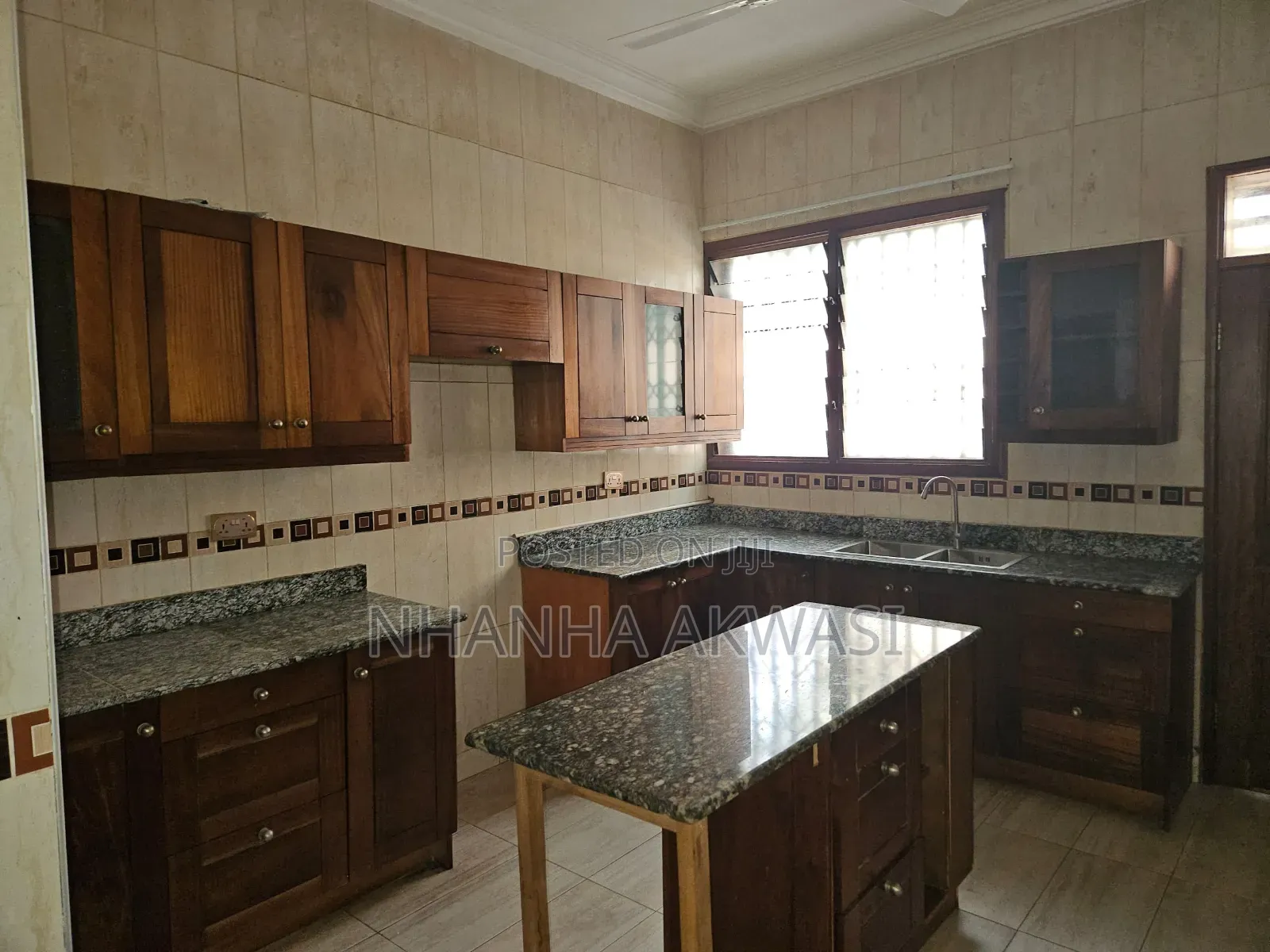4bdrm House in Spintex, Tema Metropolitan for rent