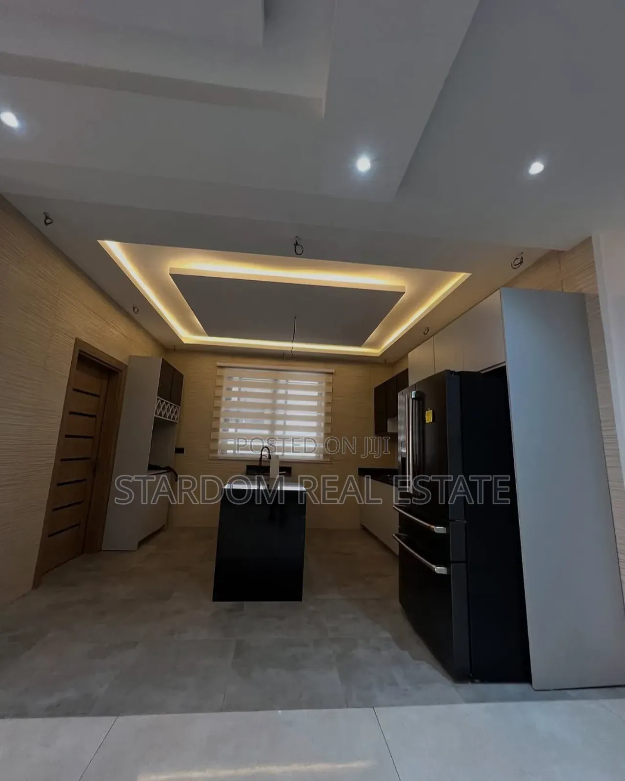 5bdrm Duplex in Ashaley Botwe for sale